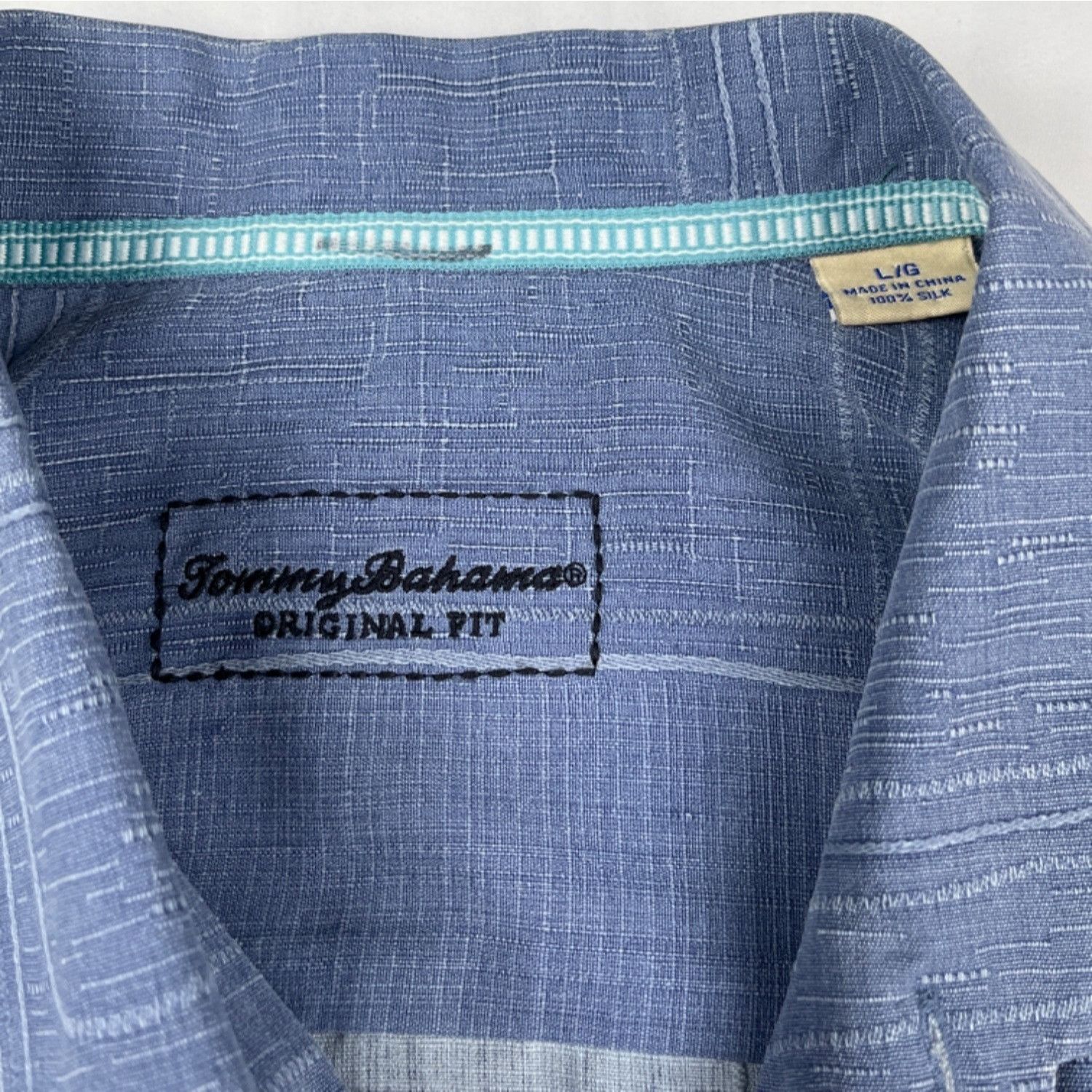 Tommy Bahama Tommy Bahama Men's Blue Silk Shirt/Button Up Sz L SKU 4443 Size US L / EU 52-54 / 3 - 4 Thumbnail