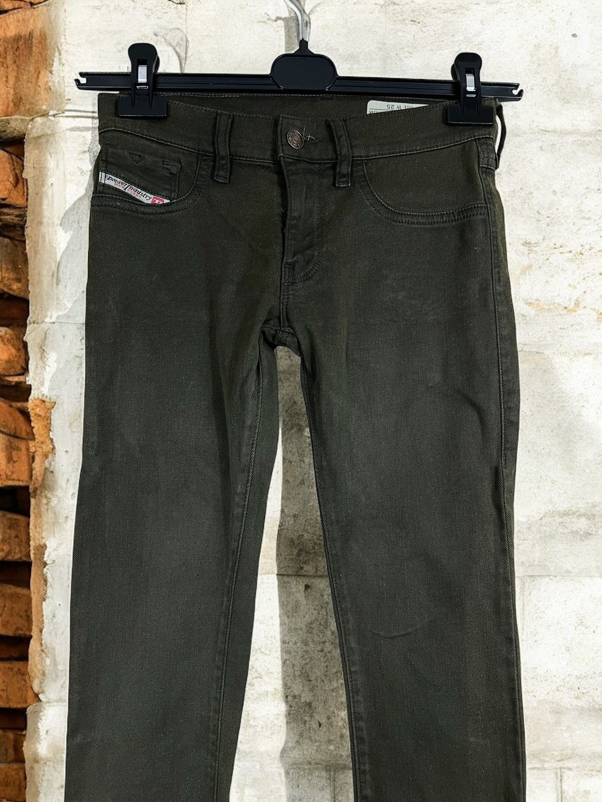 Diesel Diesel Livier Super Slim Jeggins Low Waist size W25 Size 25" / US 0 / IT 36 - 2 Thumbnail