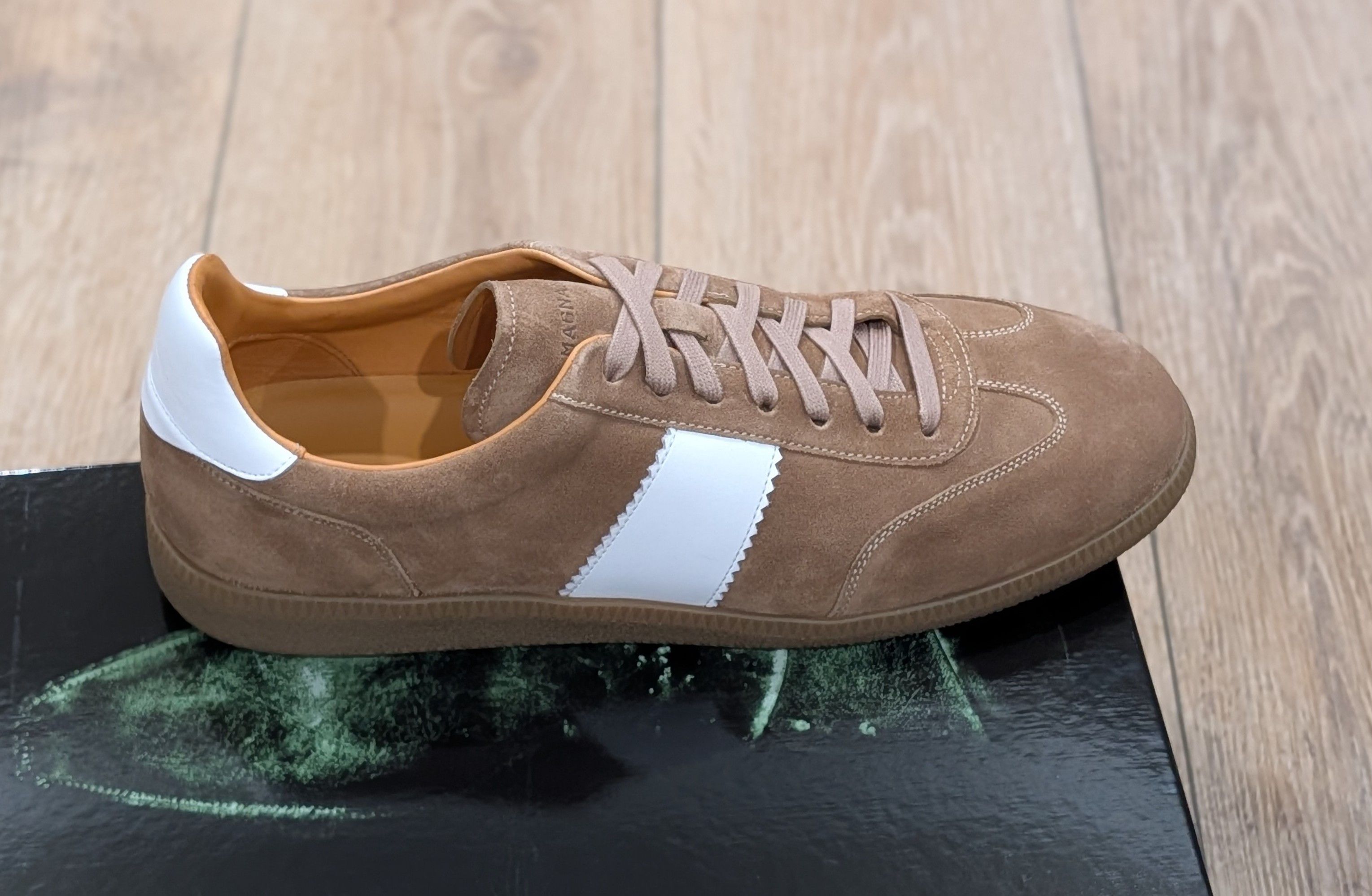 Magnanni Magnanni "Meta" Leather Low-Top Sneakers Castoro/White US 11 Size US 11 / EU 44 - 3 Thumbnail