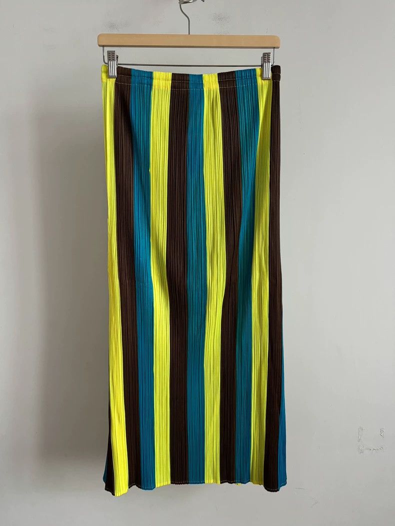 Issey Miyake issey miyake size:4 Striped skirt 2506-Nextarrow Size 42" / US 20 - 2 Thumbnail