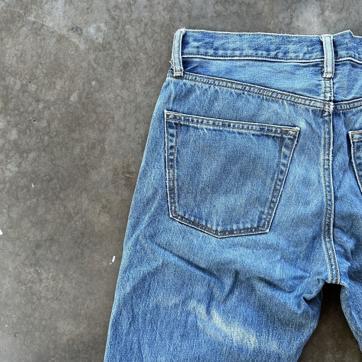Japanese Brand Vintage Japanese Distressed Faded Denim Jean Pant W34 Size US 34 / EU 50 - 13 Thumbnail