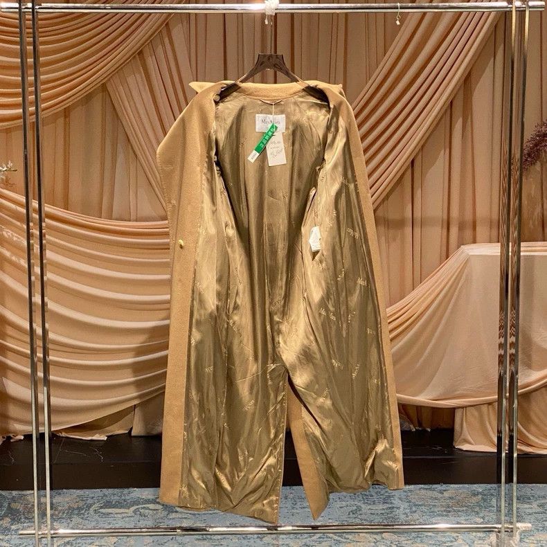 Max Mara Max Mara Camel double-breasted belted camel coat Size M / US 6-8 / IT 42-44 - 5 Thumbnail