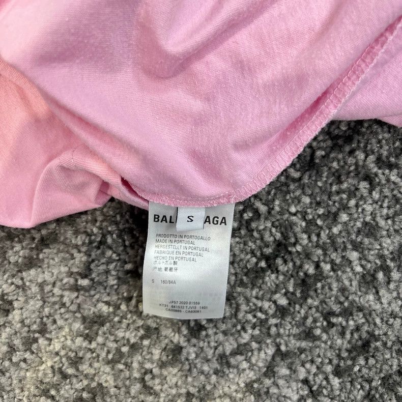 Balenciaga Balenciaga Multinational language short-sleeve, pink Size US S / EU 44-46 / 1 - 4 Thumbnail