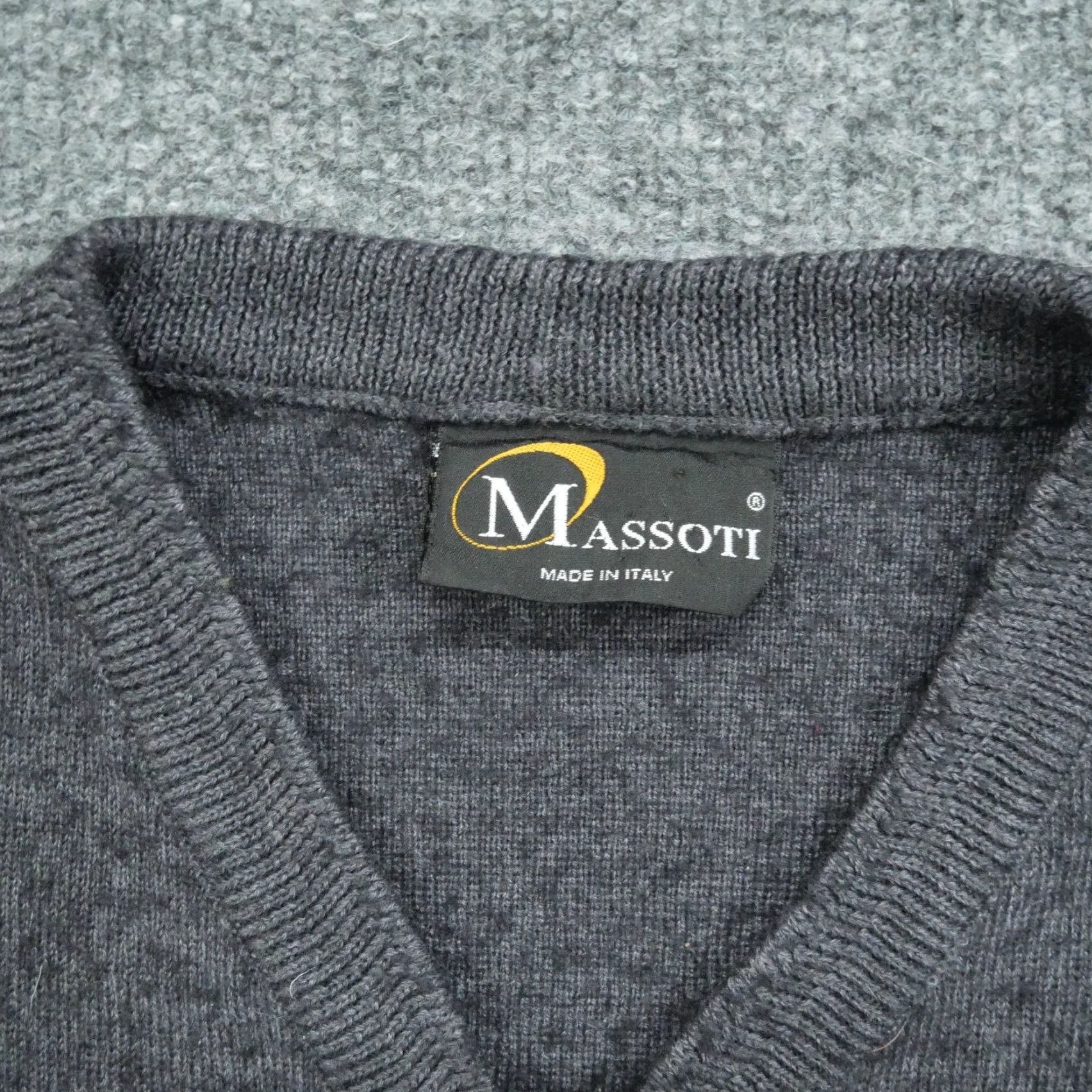 Vintage VINTAGE Massoti Sweater Mens M Gray Merino Wool Blend Pullover Italian Made 90s Casual Crew Neck Knit Pullover Massoti Mens Size M Gray Wool Blend UK? Size US M / EU 48-50 / 2 - 2 Thumbnail
