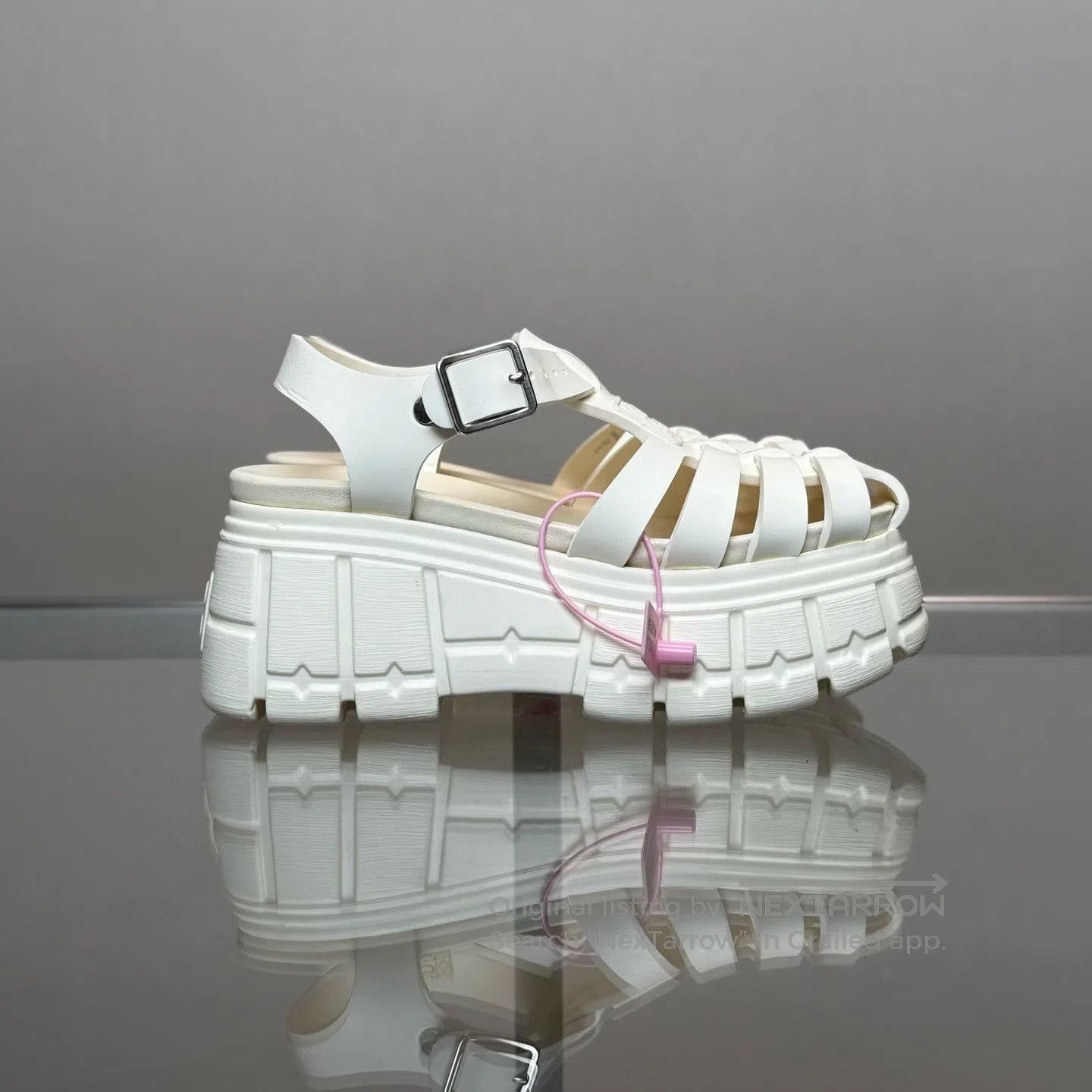 Miu Miu MIU MIU Beige Platform Roman Sandals. Size US 5 / IT 35 - 3 Thumbnail