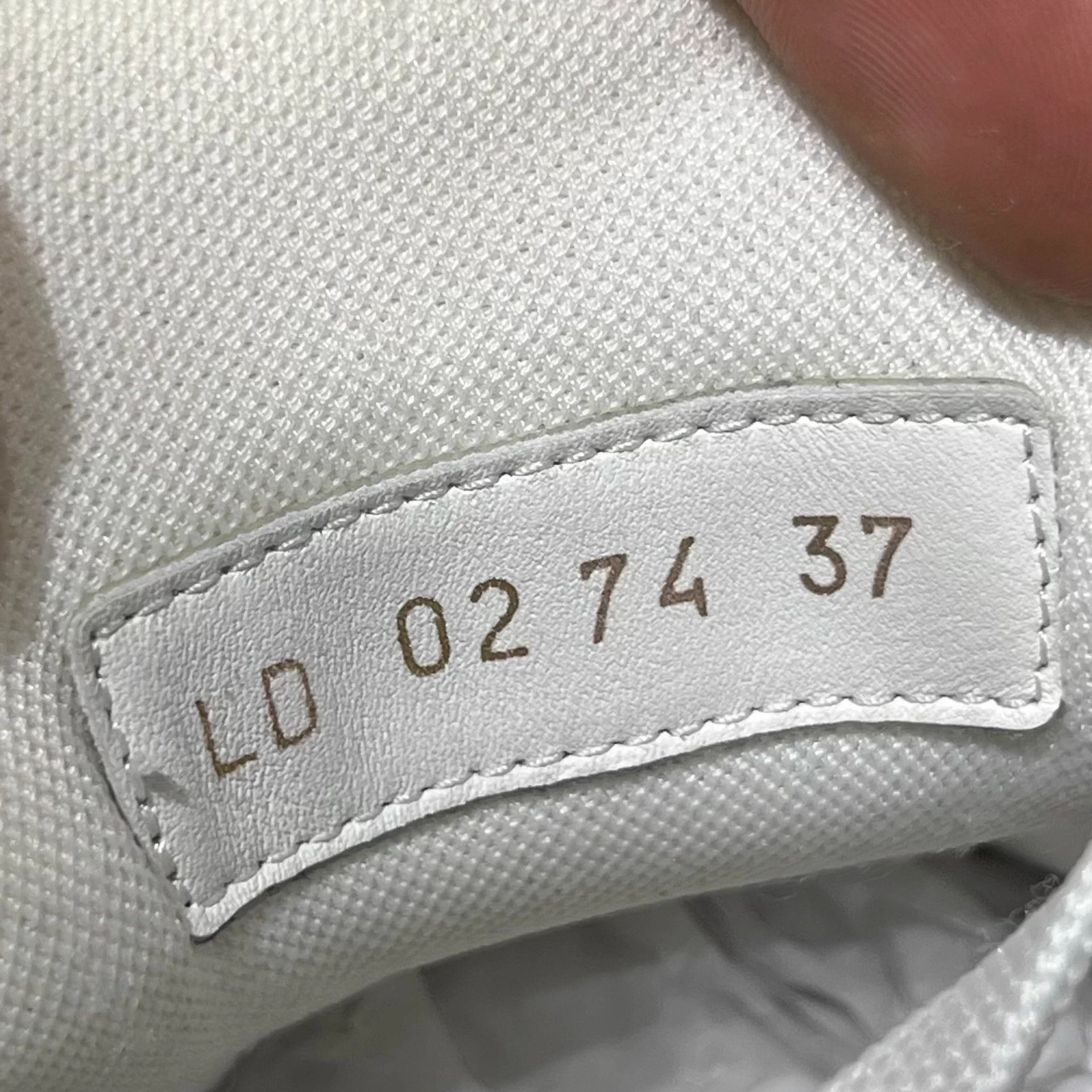 Louis Vuitton LV Trainer Black White Denim UK3 37 Size US 5.5 / IT 35.5 - 8 Thumbnail