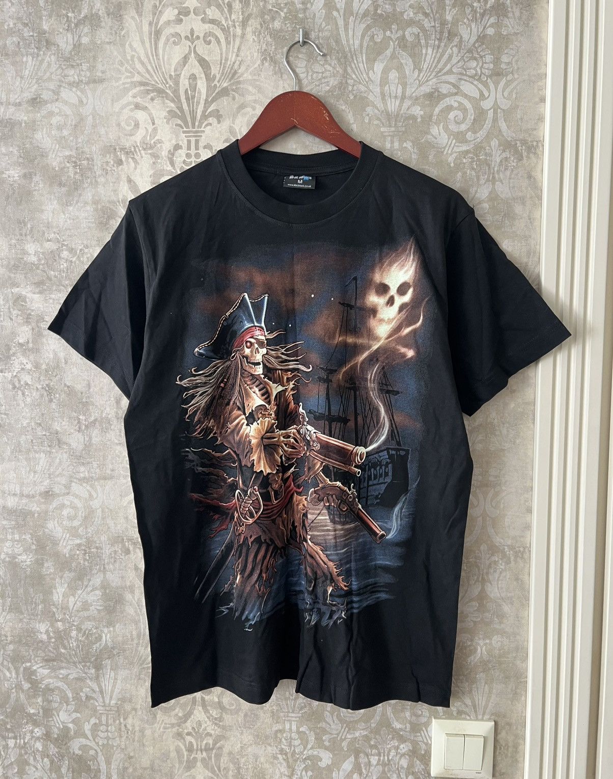 Vintage Vintage Pirate Skeleton Graphic T-Shirt Black Gothic Rock Size US M / EU 48-50 / 2 - 1 Thumbnail