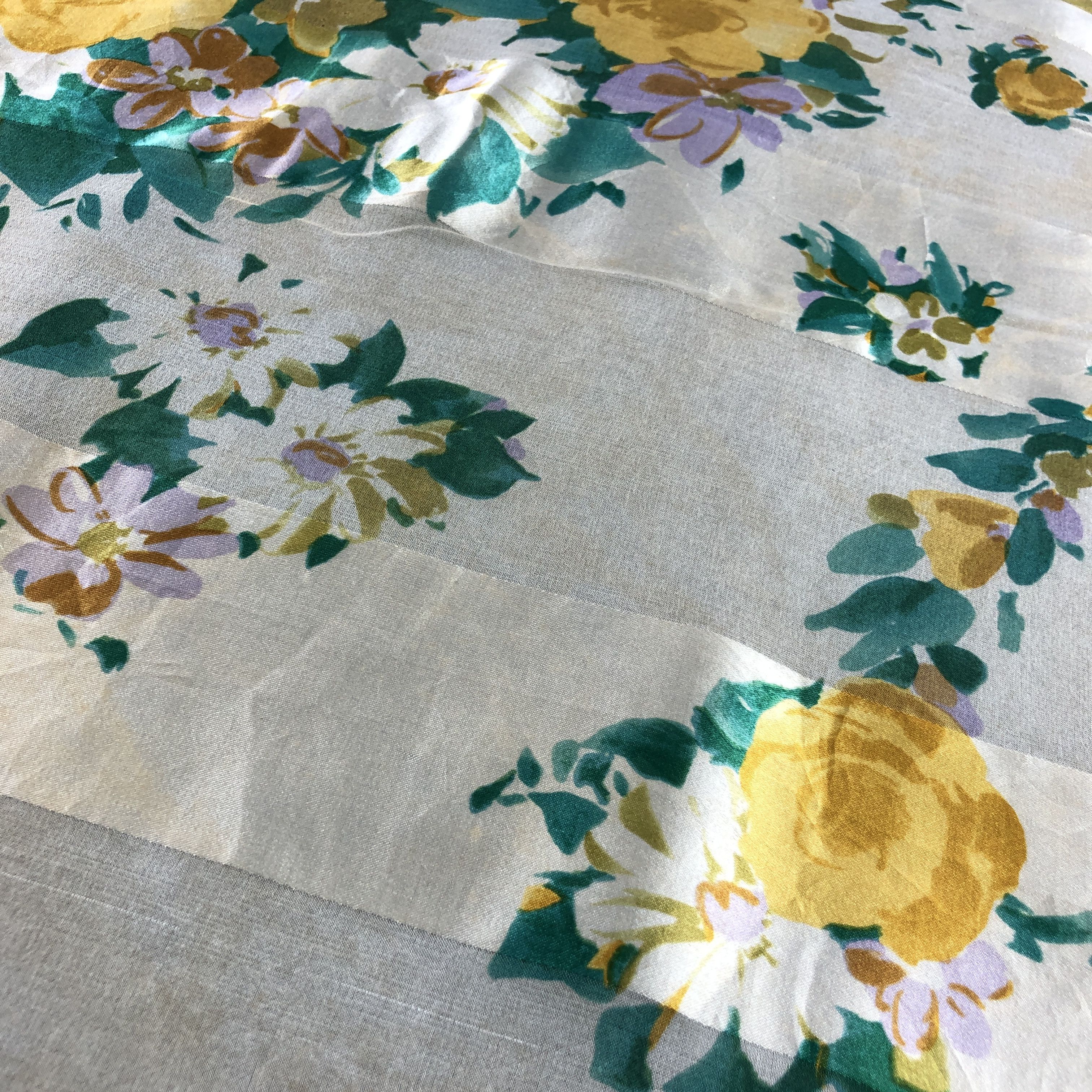 Pierre Balmain Vintage Pierre Balmain Floral Silk Scarf M1213 Size ONE SIZE - 10 Thumbnail