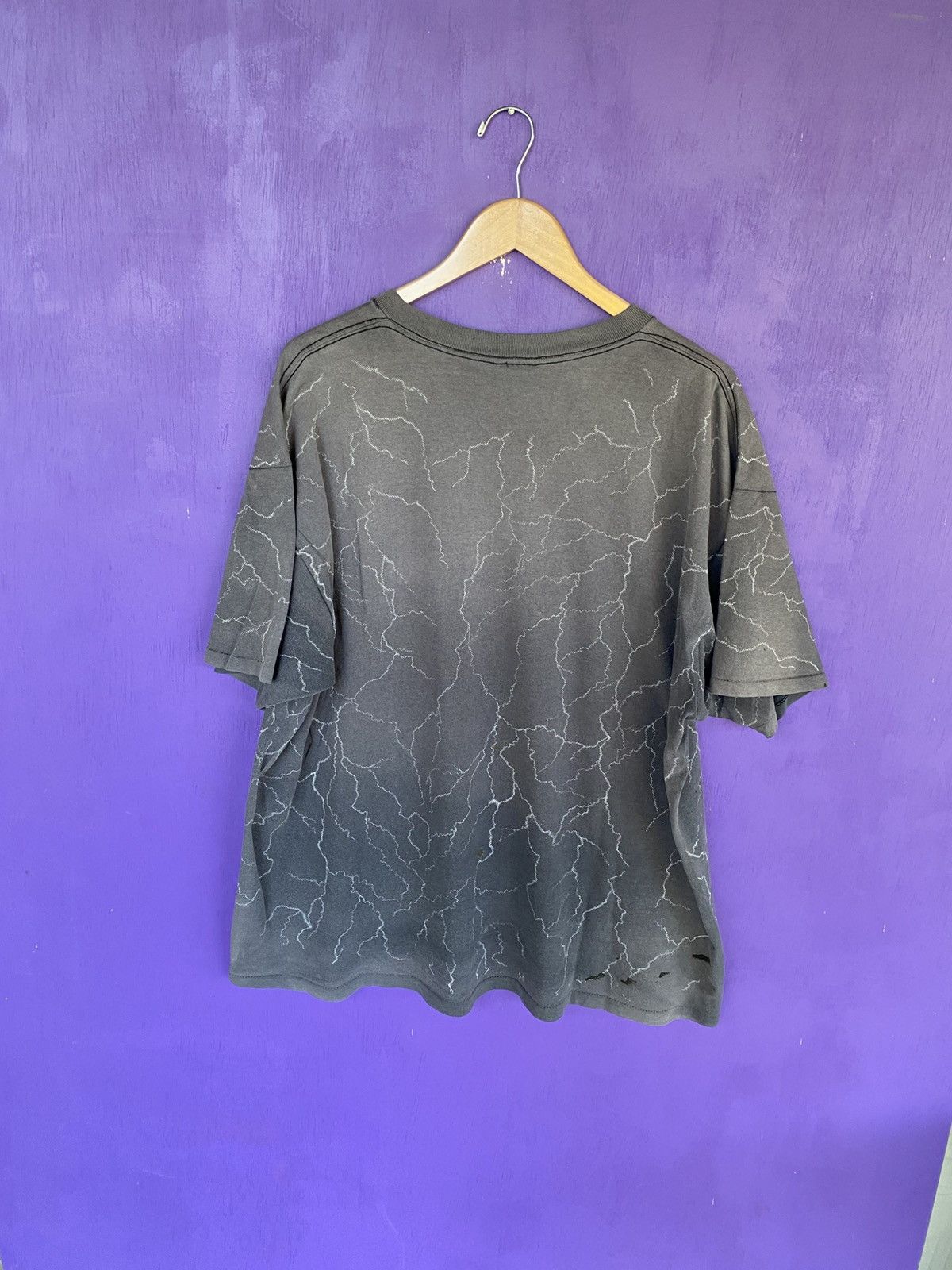 Other Vintage 90s american biker girl AOP faded t-shirt Size US XXL / EU 58 / 5 - 2 Thumbnail