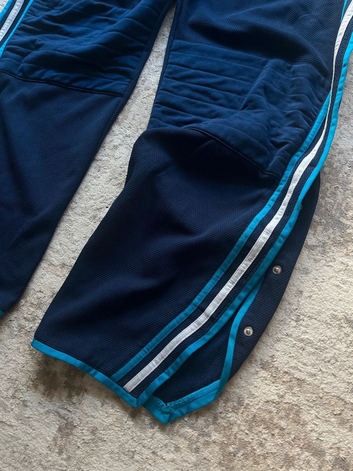 Adidas Adidas Double Knee Sz M Vintage Three Stripes 1990s Size US 33 - 6 Thumbnail