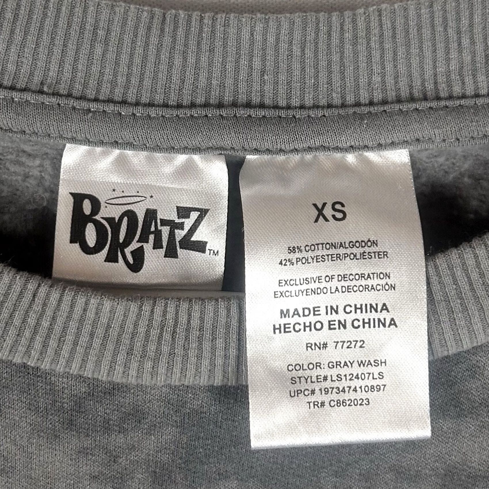 Vintage Bratz Graphic Long Sleeve Sweatshirt Womens Juniors XS Pull-Over Crew Neck Cardboard? Size XS / US 0-2 / IT 36-38 - 4 Thumbnail