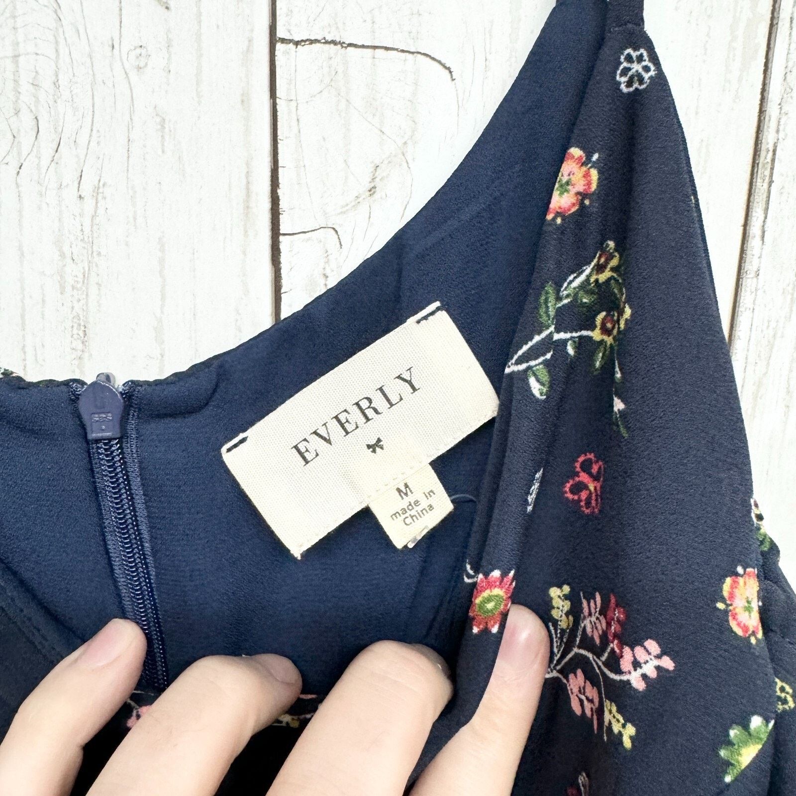 Other Everly M Blue Floral Off Shoulder V Neck Mini Romper Summer Size M / US 6-8 / IT 42-44 - 3 Thumbnail