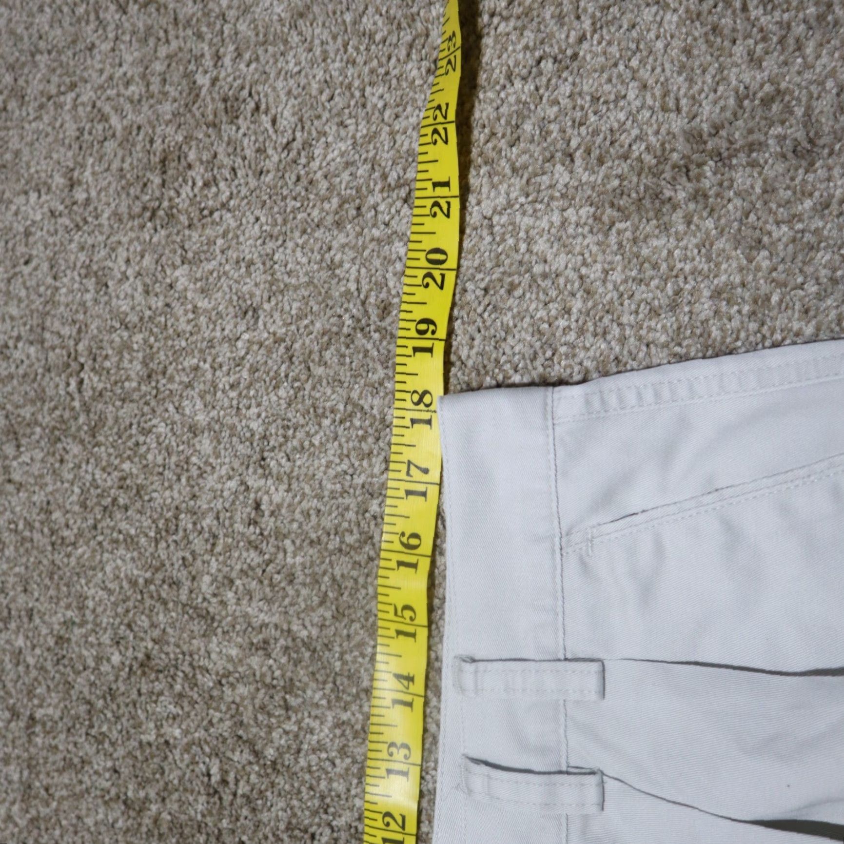 Vintage Greg Norman Shorts Chino Men 36 Beige Pleated Front Pockets Cargo Pocket Vintage: No Size US 36 / EU 52 - 6 Thumbnail