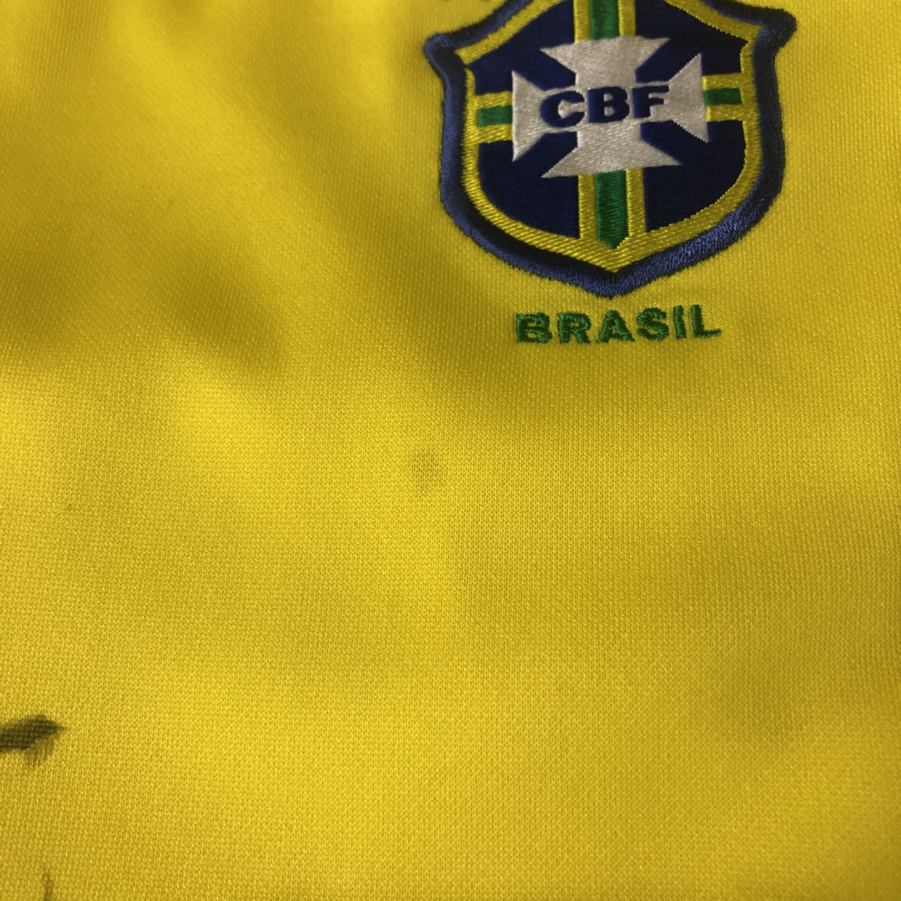 Nike Vintage Brazil Football Made in UK Large Jersey - G098 Size US L / EU 52-54 / 3 - 6 Thumbnail