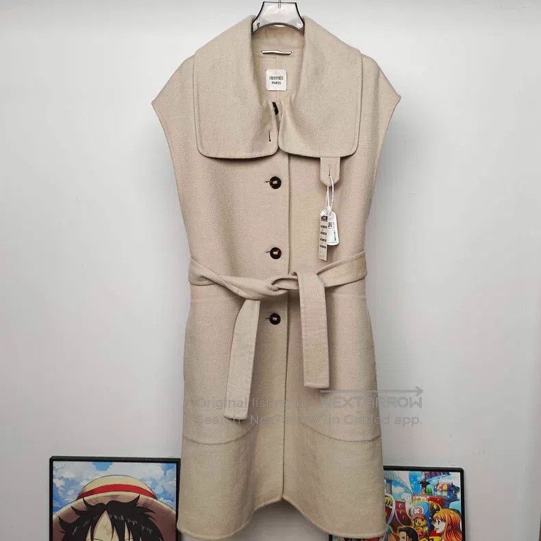 Hermes Hermes Solid Color Lapel Single-breasted Sleeveless Coat Size XS / US 0-2 / IT 36-38 - 1 Thumbnail