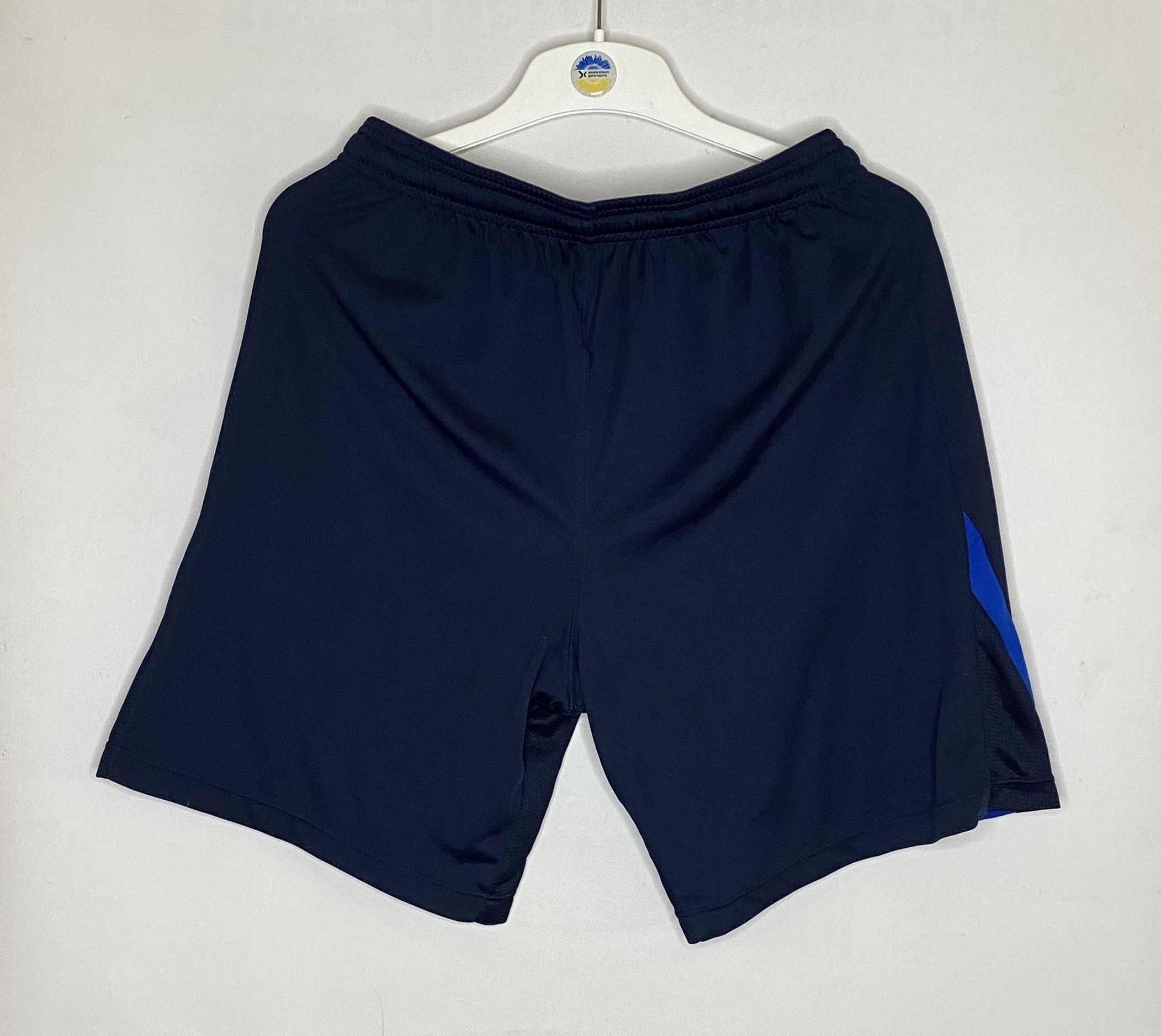 Macron READING 2021 2022 TRAINING FOOTBALL SOCCER SHORTS MACRON Size US 30 / EU 46 - 2 Thumbnail
