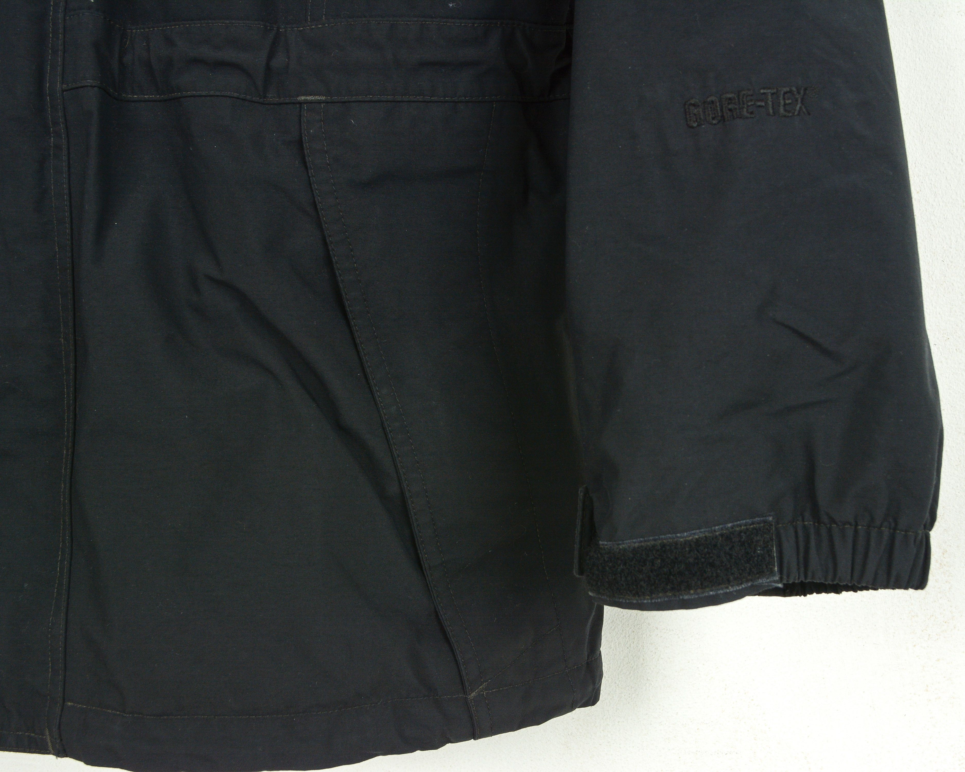 Patagonia Gore-Tex Vintage 2000s Men's S rainproof jacket coat parka Size US S / EU 44-46 / 1 - 3 Thumbnail
