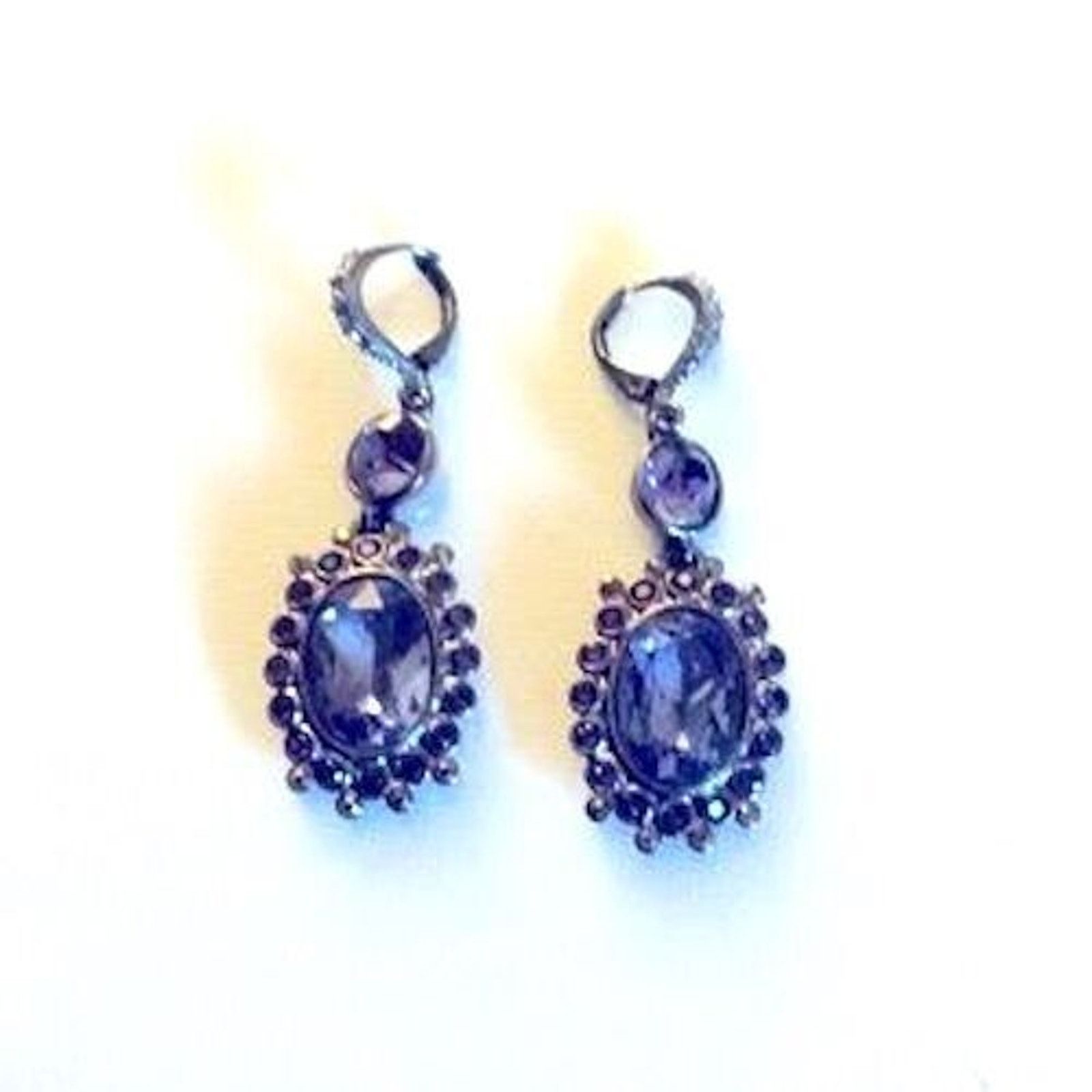 Givenchy GIVENCHY TEARDROP Leverback Dangle EARRINGS Size-@ 2” Length Size ONE SIZE - 2 Thumbnail