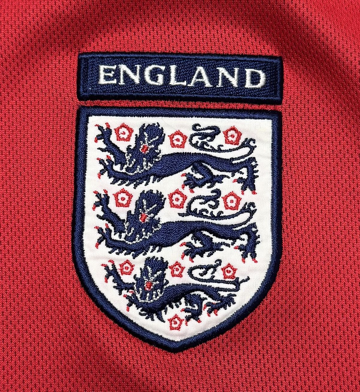 Umbro England 2002 2004 Home Football Shirt Soccer Jersey Umbro Size US XL / EU 56 / 4 - 10 Thumbnail