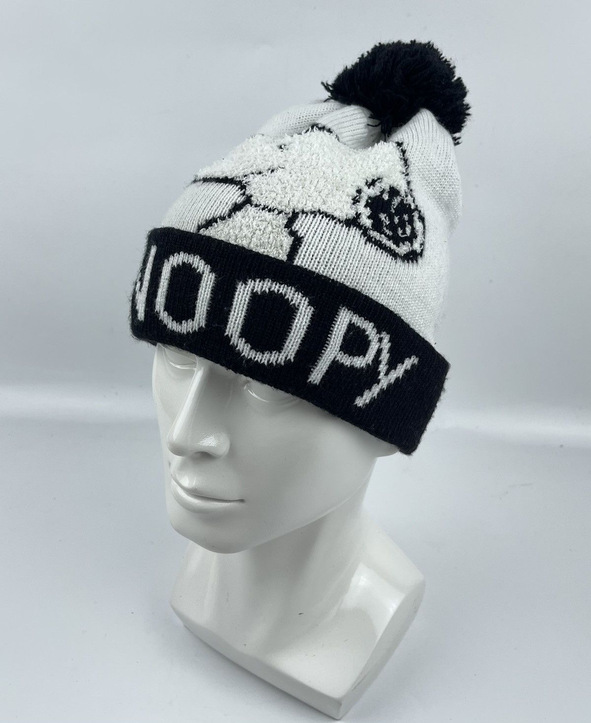 image of Peanuts Co x Winter Session Snoopy Beanie Hat Tc22, Men's
