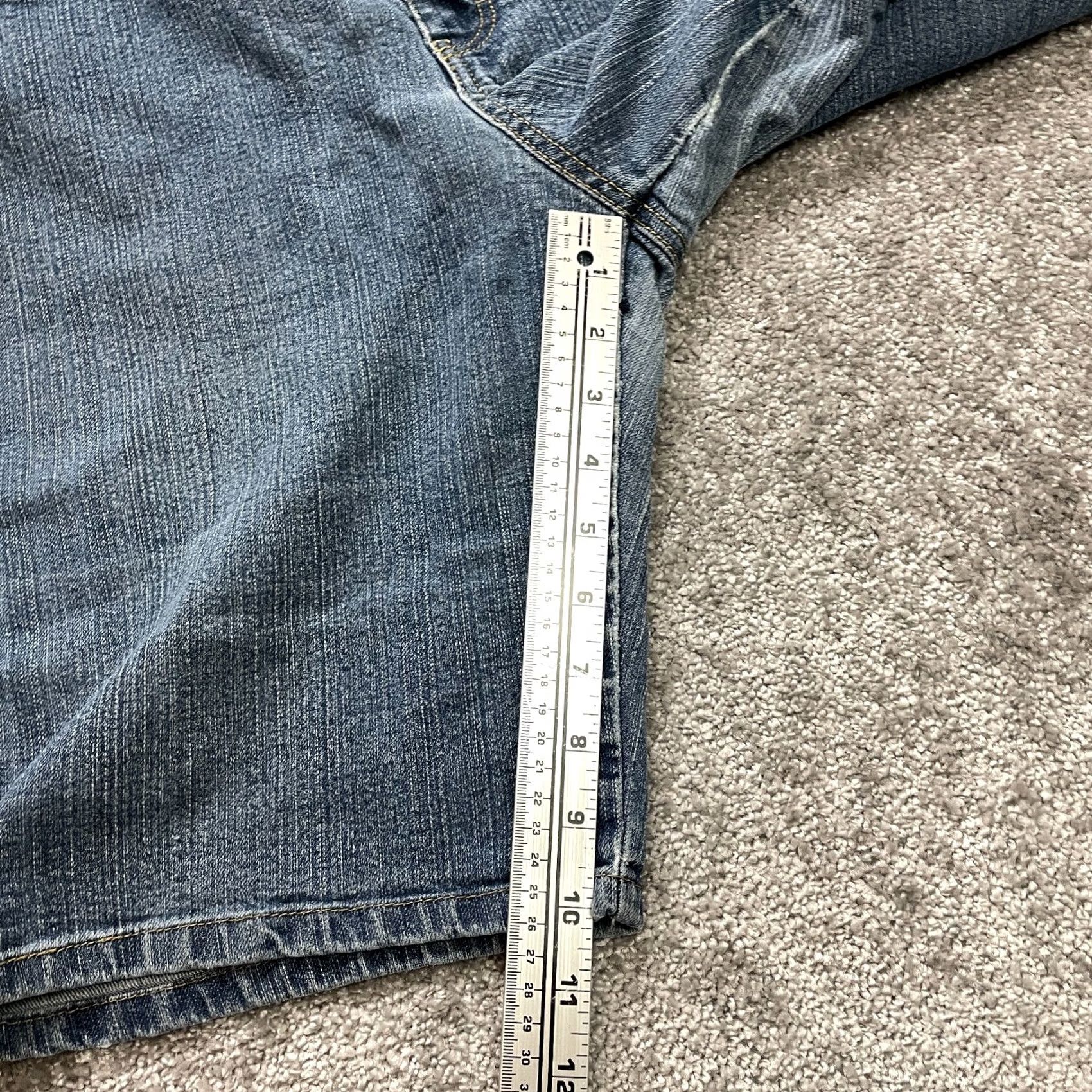 Basic Editions Basic Editions Shorts Womens 16 Blue Denim Dark Wash Jean High Rise 10" Inseam Size 38" / US 16 / IT 52 - 2 Thumbnail