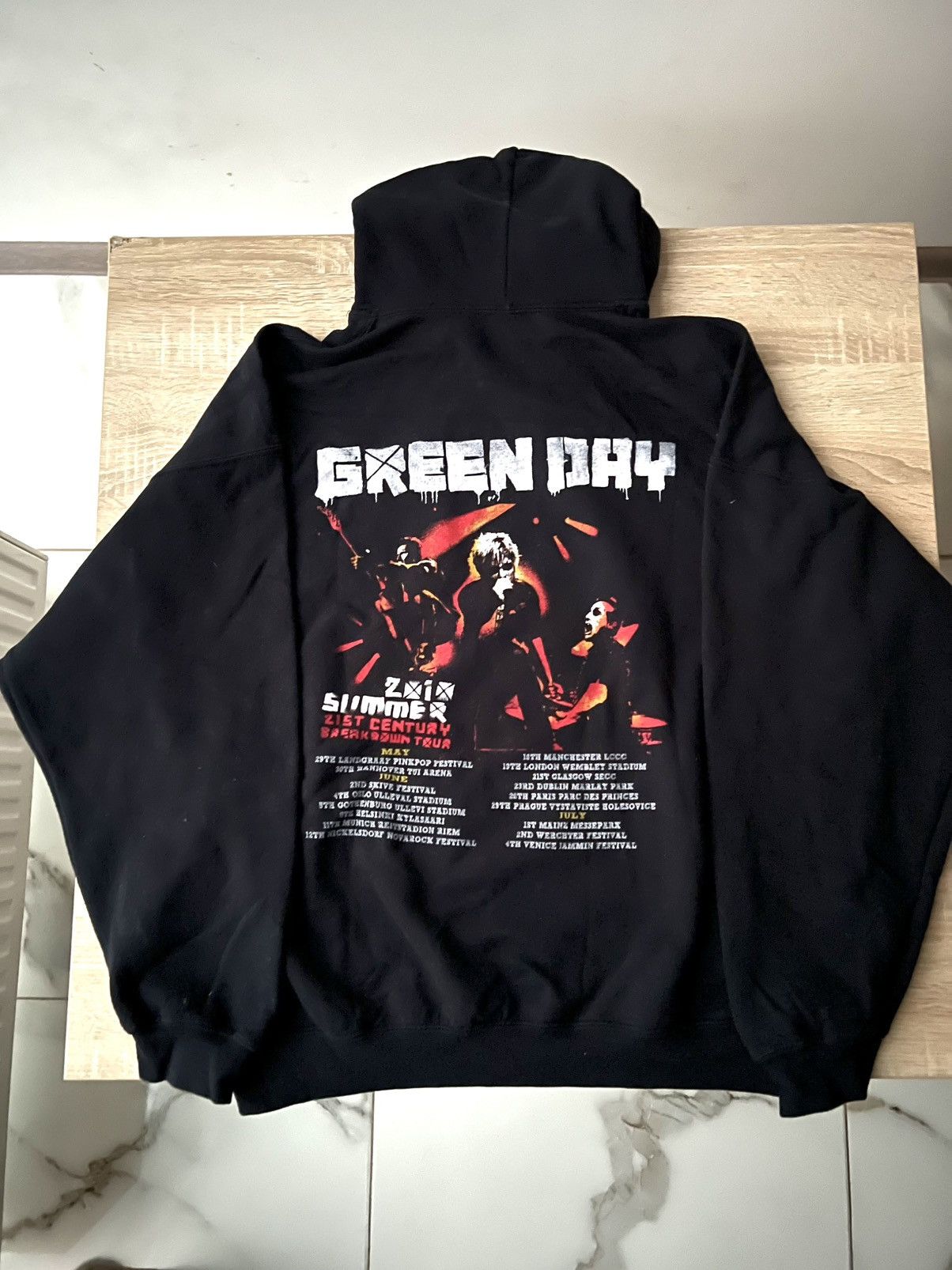 Band Tees Vintage Y2K Green Day 21st Century Tour Hoodie Size US XL / EU 56 / 4 - 4 Thumbnail