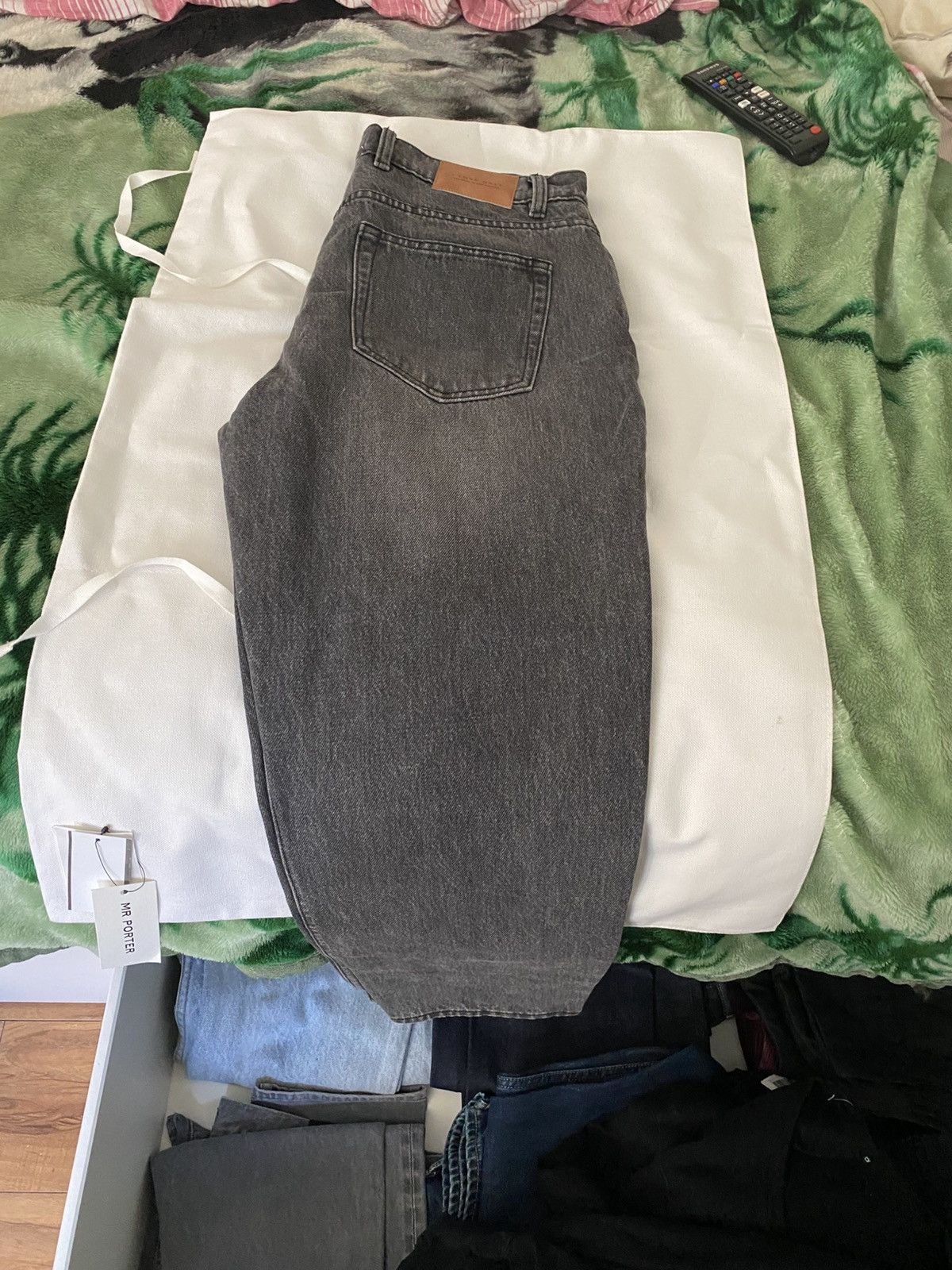 I Love Ugly Cropped 90s denim Size US 30 / EU 46 - 2 Thumbnail