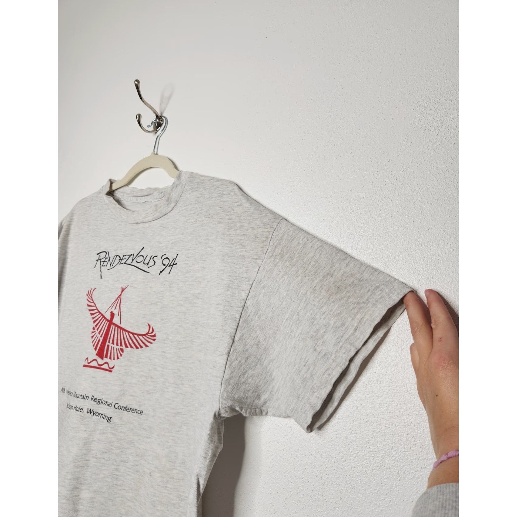 Vintage VINTAGE Rendezvous Wyoming AIA Western Eagle Grunge Distressed Worn Gray XL Unisex Adults Size US XL / EU 56 / 4 - 6 Thumbnail