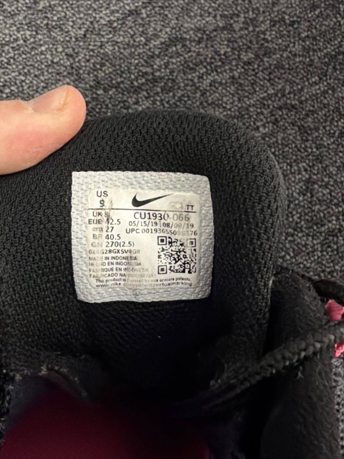 Nike Nike Air Max 95 Black Pink Blast Size US 9 / EU 42.5 / UK 8 Size US 9 / EU 42 - 8 Thumbnail