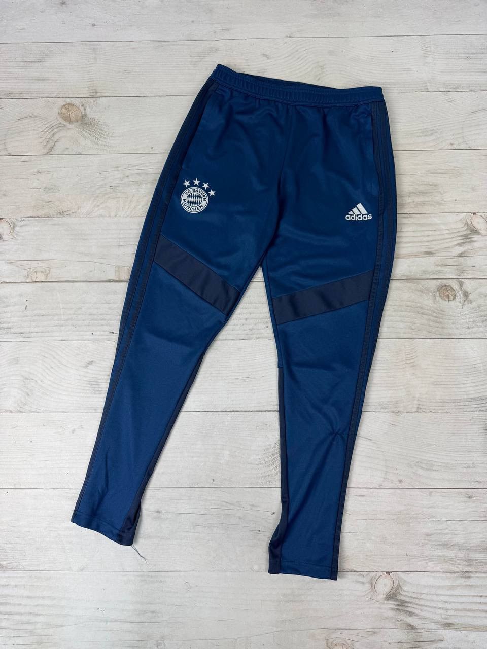 Adidas Adidas Bayern Munich 2019 2020 Tracksuit Jacket And Pants Size US M / EU 48-50 / 2 - 14 Thumbnail