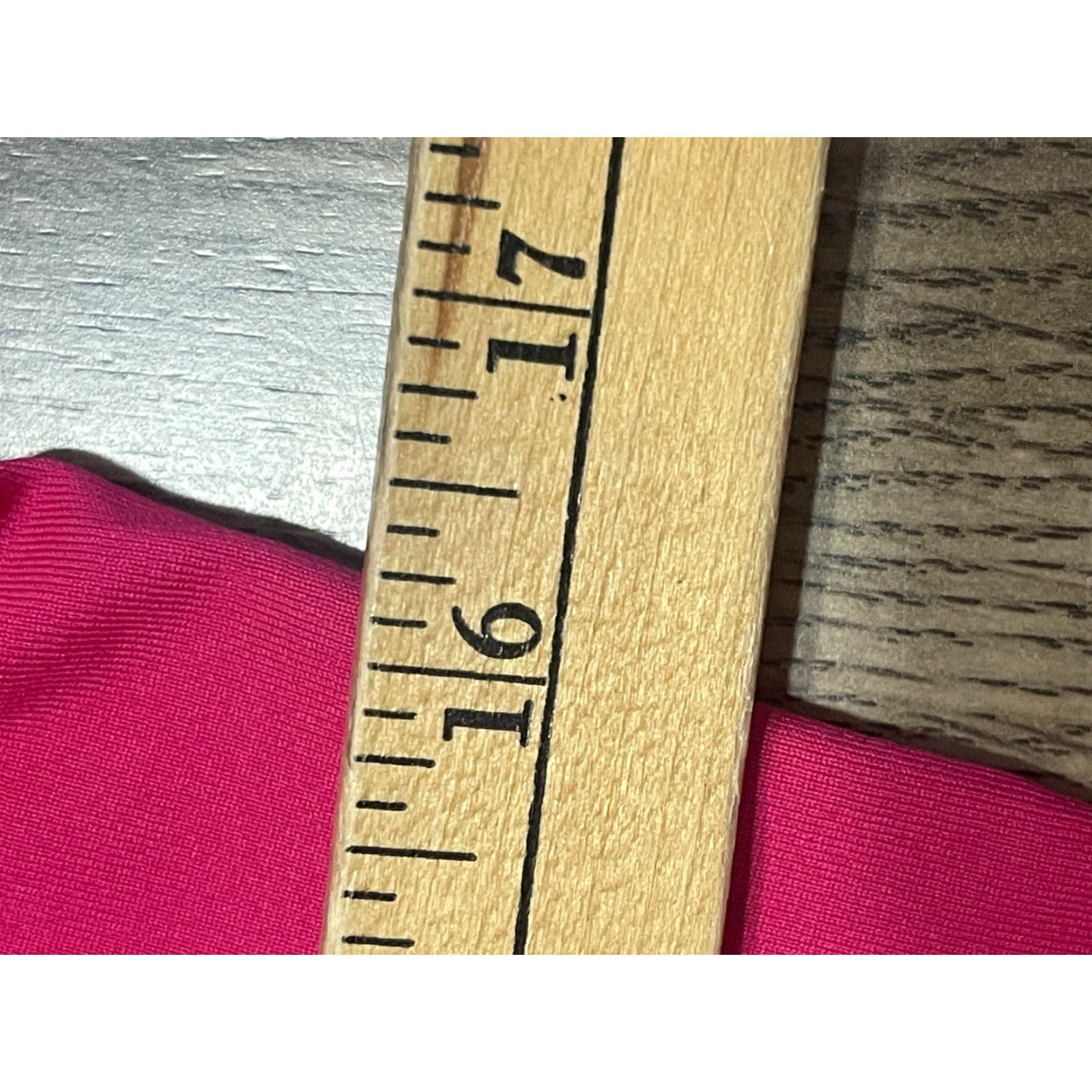 Vintage Sport-Tek Tank Top Shirt Women's M Pink Sleeveless V-Neck Regular Fit Casual Sports Size M / US 6-8 / IT 42-44 - 4 Thumbnail