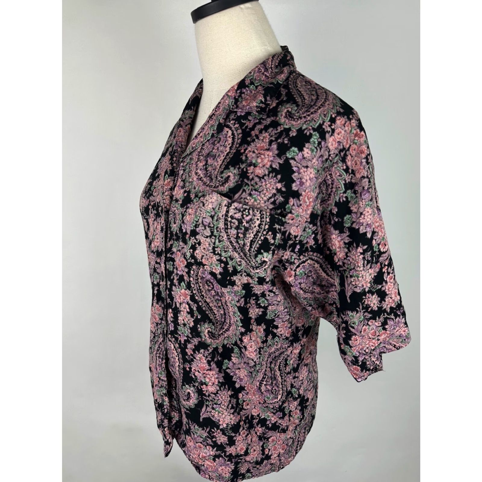 Pinko VINTAGE Maren Blouse Shirt Womens S Pink Black Paisley 90s Bohemian Rayon Short Sleeve Button Size S / US 4 / IT 40 - 5 Thumbnail