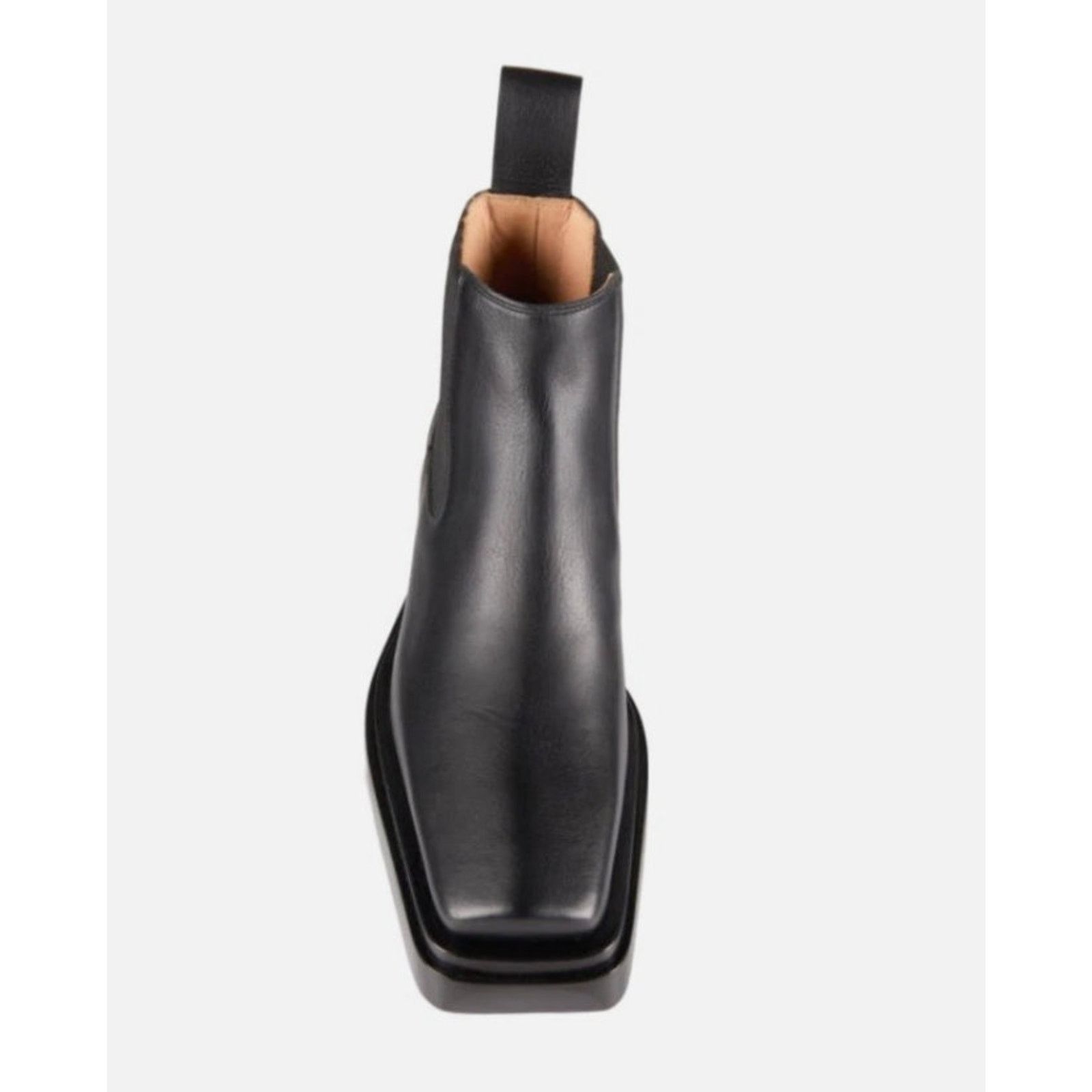 $1,800 NIB Bottega Veneta Black Leather Block Heel Chelsea Boots Size 40(7) $1,800 NIB Bottega Veneta Black Leather Chelsea Boots 44(11) main image 2
