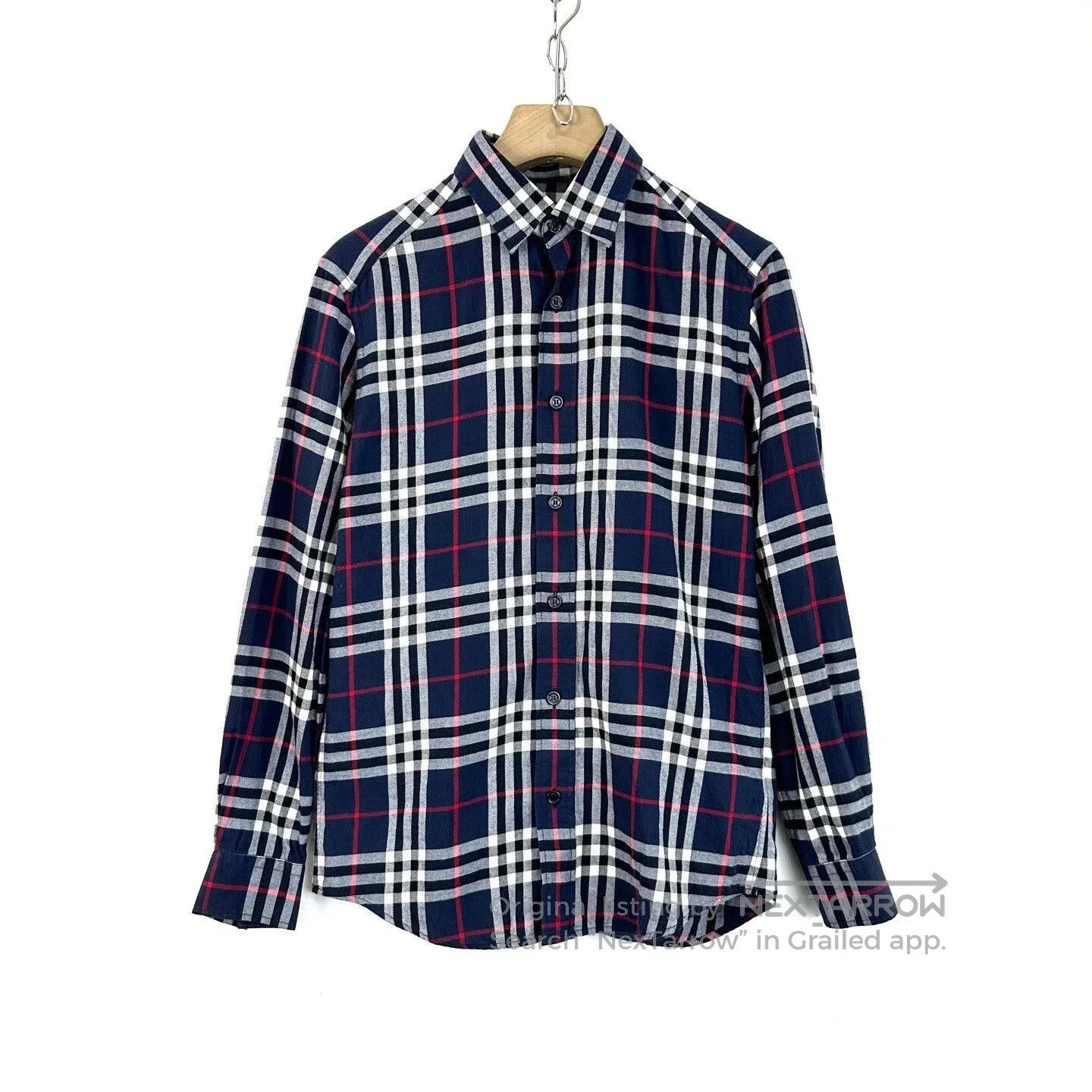 Burberry Burberry Classic Check Long-Sleeve Shirt XS. Size XS / US 0-2 / IT 36-38 - 1 Thumbnail