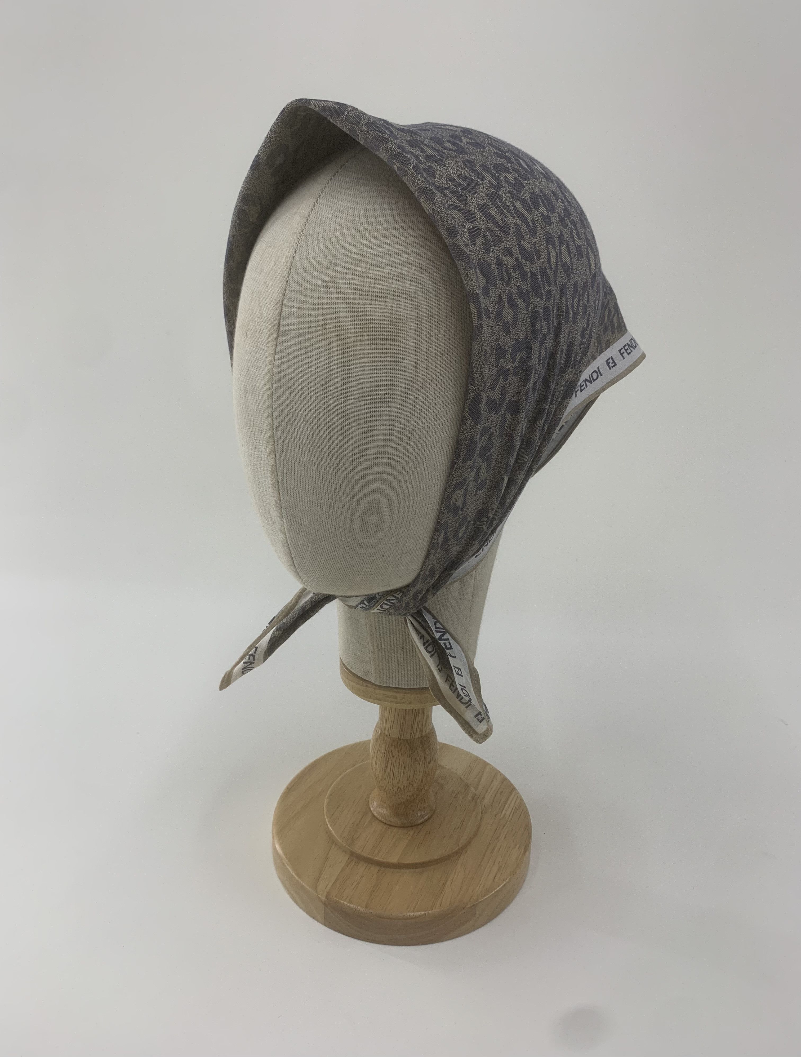 Vintage Fendi Handkerchief Bandana Neckerchief Pocket Square TB1120 Size ONE SIZE - 1 Thumbnail