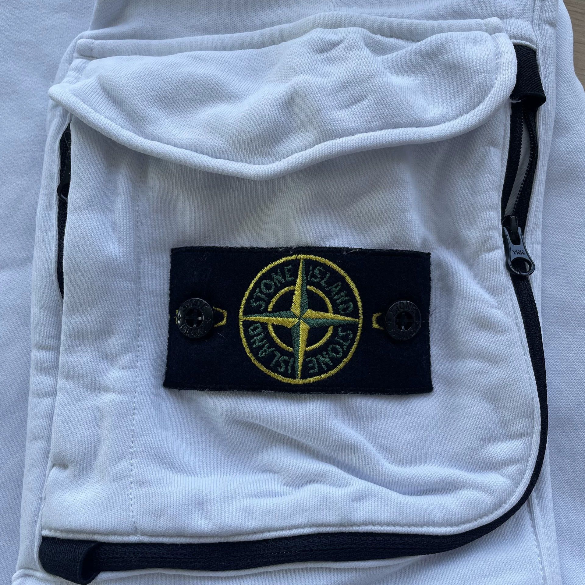 Stone Island STONE ISLAND SS22 solid crew patch sweatshirt men's white M Size US M / EU 48-50 / 2 - 3 Thumbnail