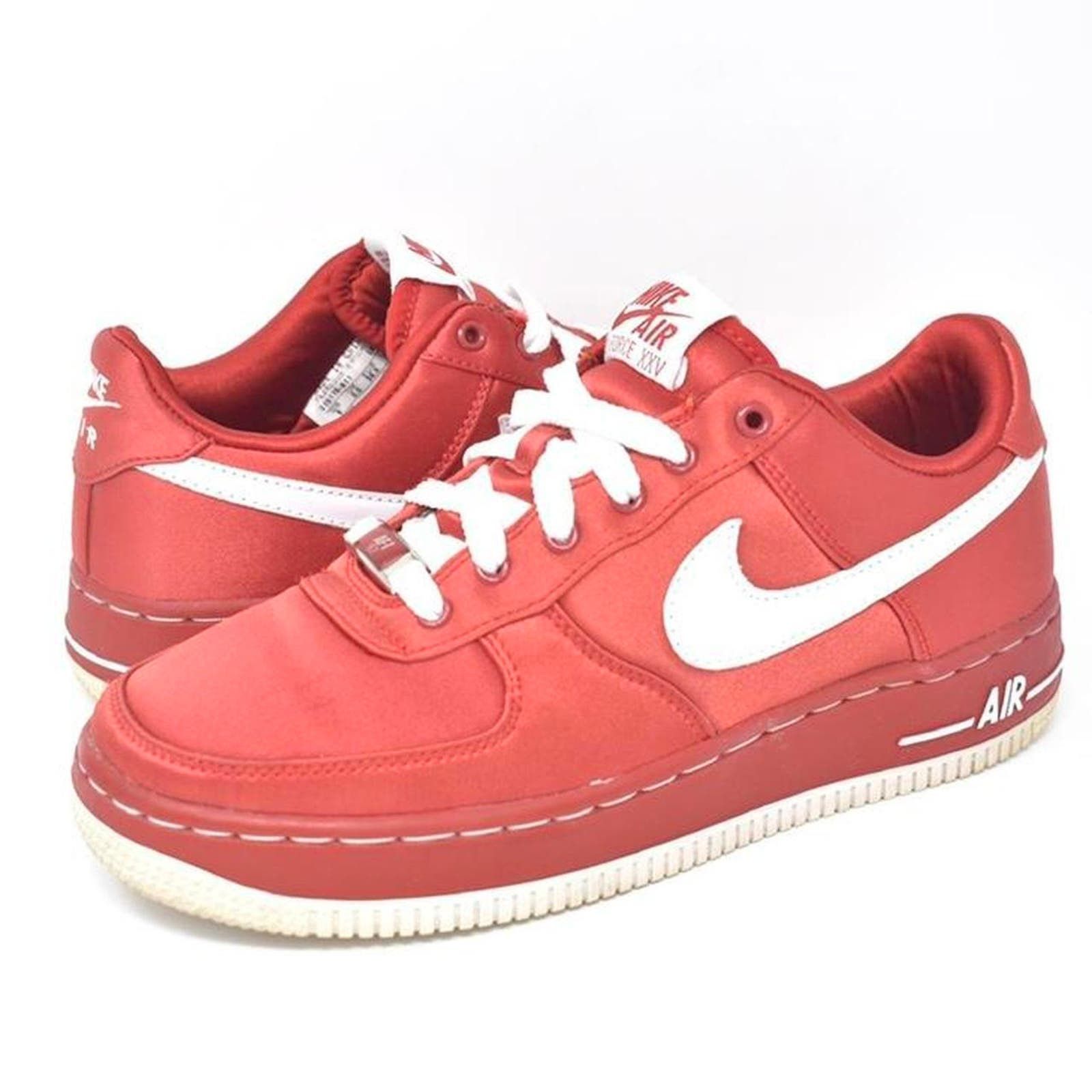 Nike air force 1 valentine's day 2007 best sale