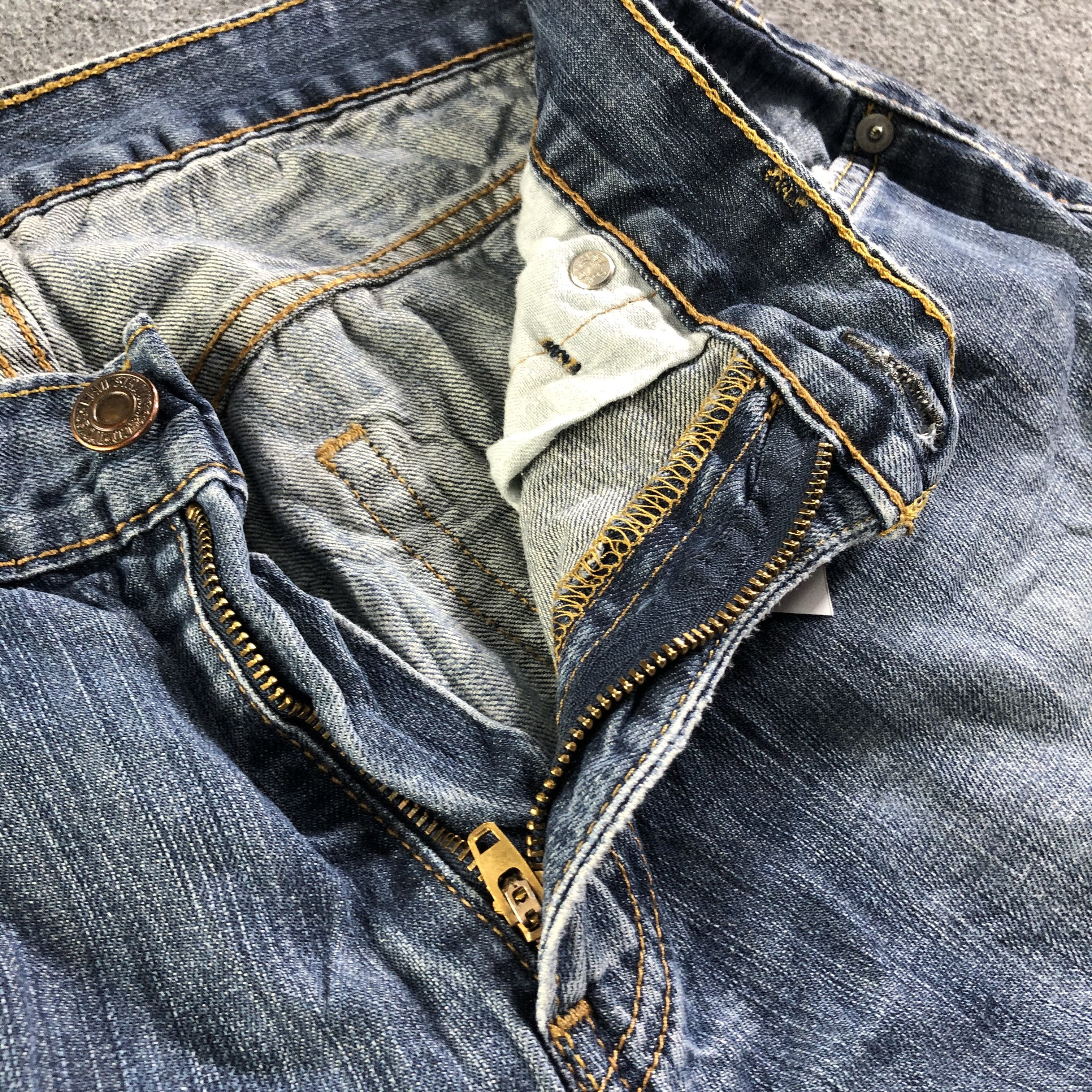 Levi's Vintage Levis 514 Jeans-J4392 Size US 30 / EU 46 - 7 Thumbnail