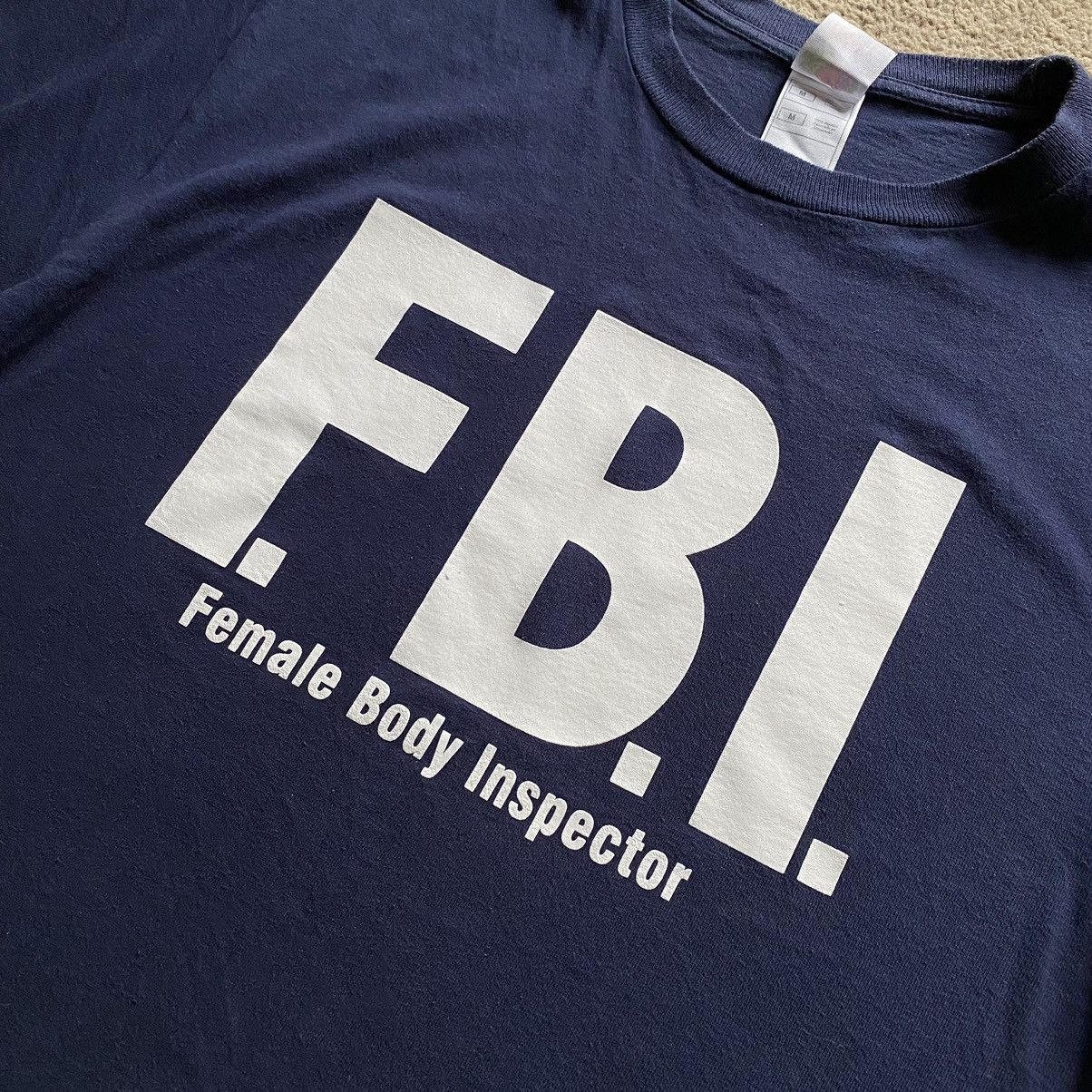 Vintage Vintage 90s y2k FBI Female Body Inspector T-Shirt Size US M / EU 48-50 / 2 - 2 Thumbnail