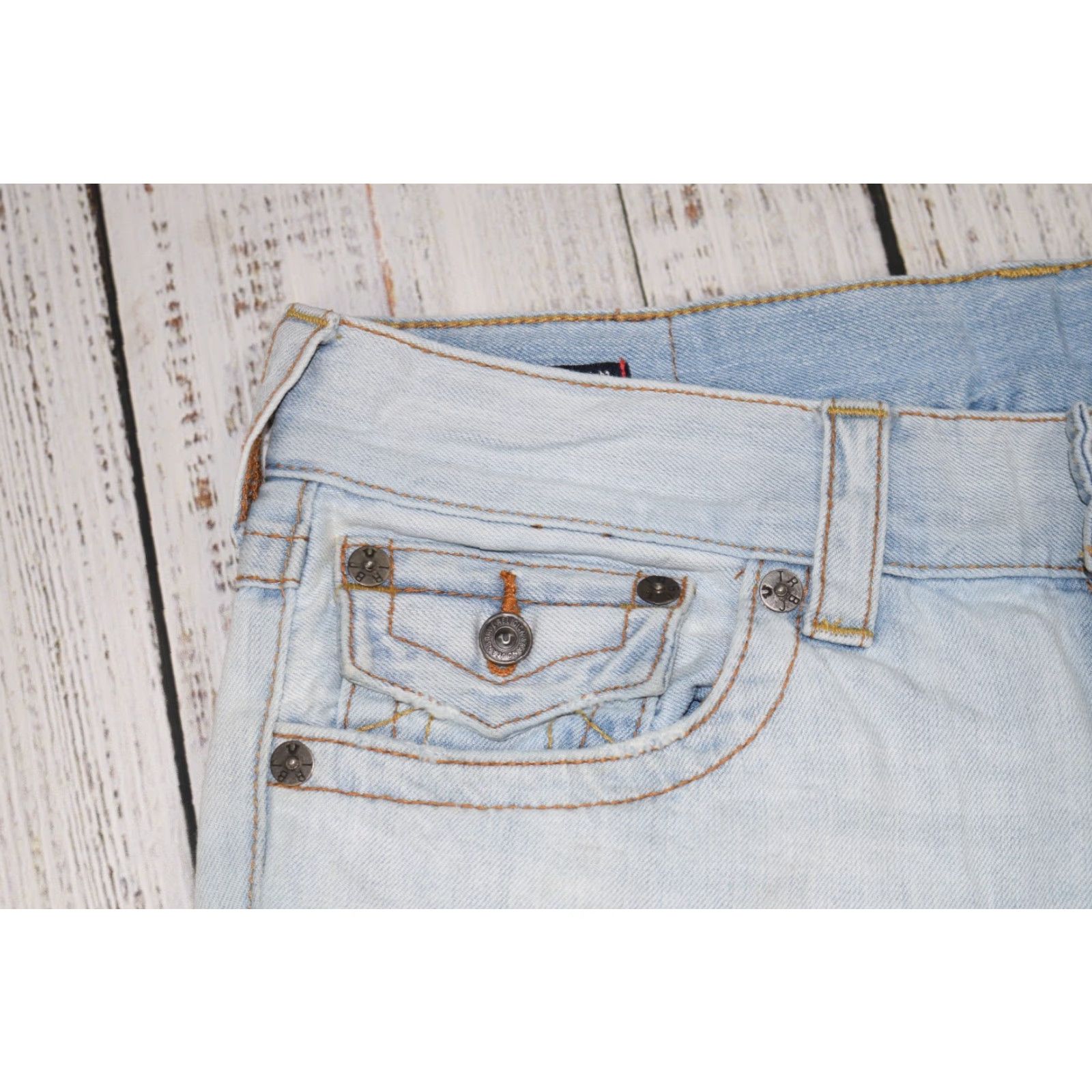 True Religion TRUE RELIGION Ricky FLAP SHORTS ULTRA BLUE LIGHT WASH CUTT OFF DENIM SHORTS 31 Size US 31 - 3 Thumbnail