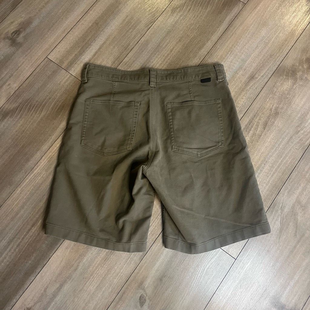 The North Face North Face Grey/Green Athletic Casual Shorts Men 32 Size US 32 / EU 48 - 4 Thumbnail