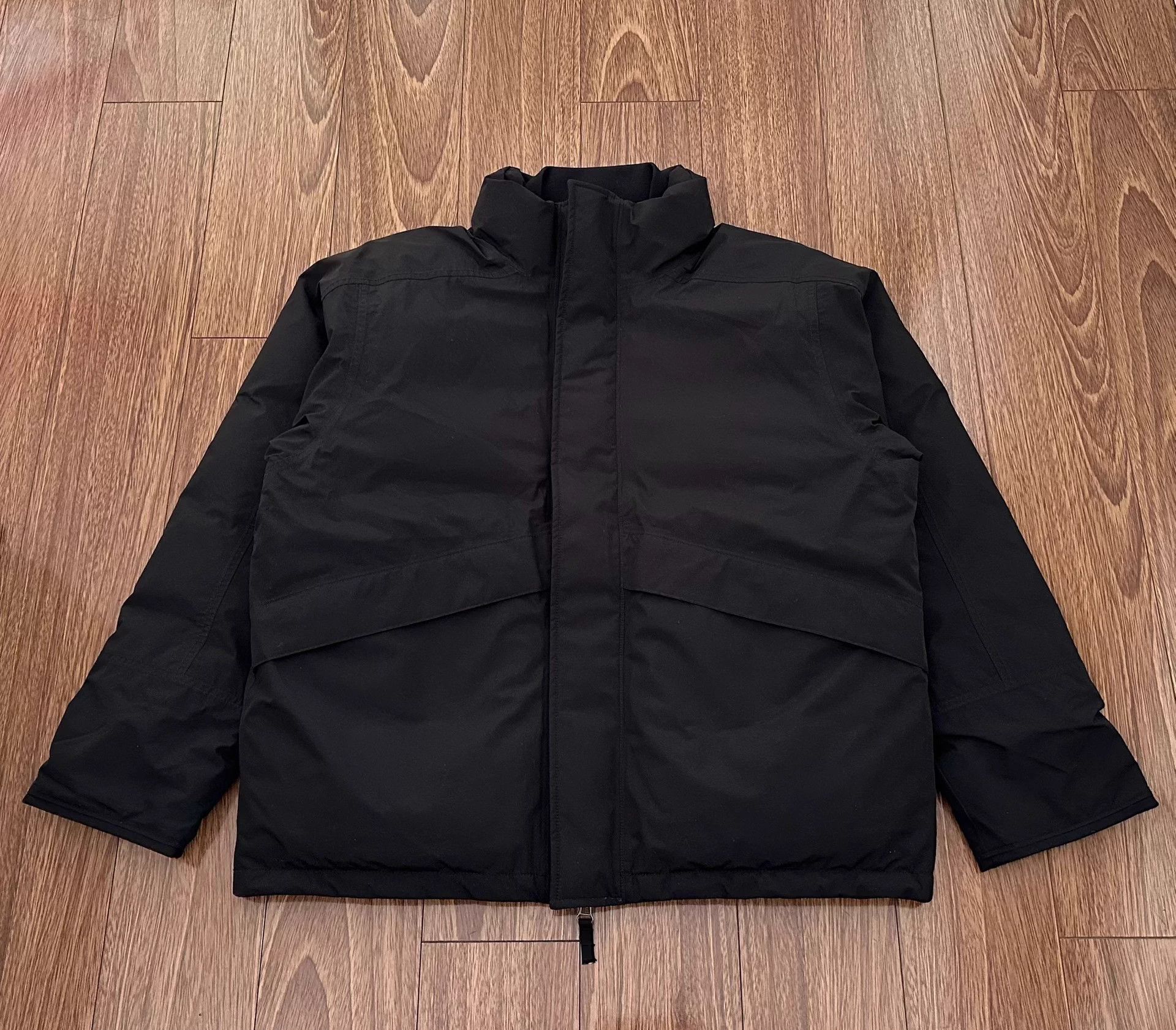 Nanamica NANAMICA Gore-Tex Short Down Jkt M Near New (Cuffs Minor) Size US M / EU 48-50 / 2 - 1 Thumbnail