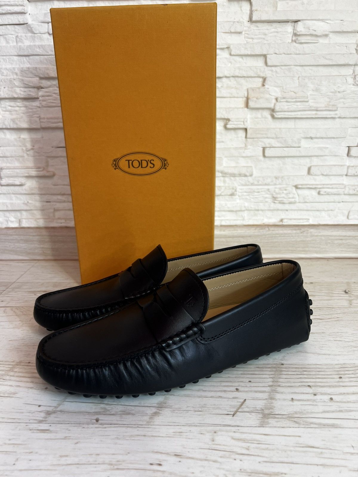 Tod's Tod’s Nuovo Gommino Loafers UK 5,5 Leather Shoes Moccasins Size US 5.5 / EU 38 - 1 Thumbnail