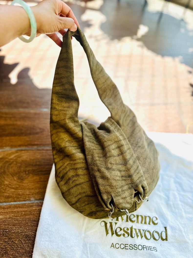 Vivienne Westwood Vivienne Westwood size os Leopard striped handbag with tige Size ONE SIZE - 1 Thumbnail