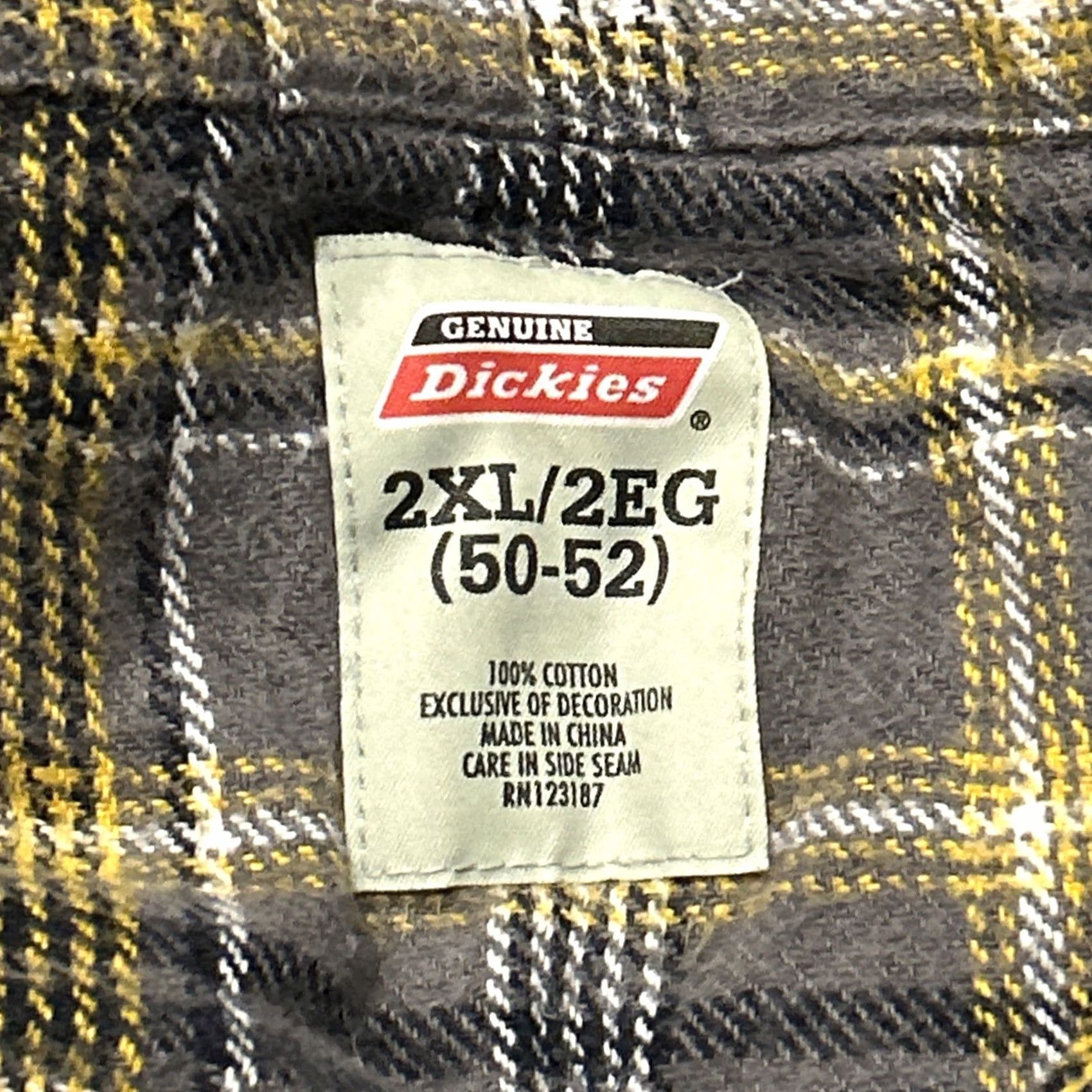 Dickies Dickies Shirt Mens 2XL Gray Plaid Flannel Button Long Sleeve Workwear A49 Size US XXL / EU 58 / 5 - 2 Thumbnail