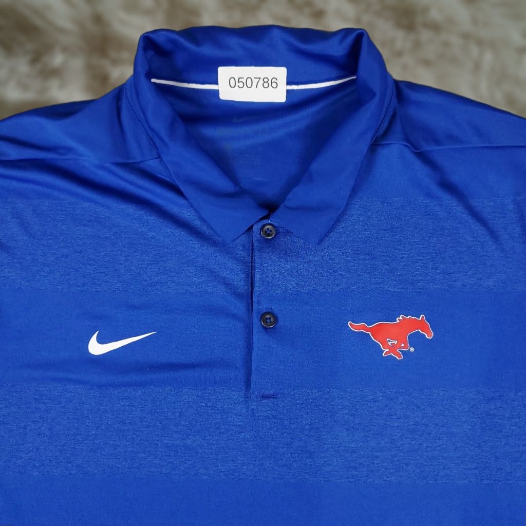 Nike Nike Polo Shirt Mens XL Blue Swoosh Dri Fit Golf Casual Short Sleeve polo shirt Nike Golf XL Men Blue Swoosh Dri-Fit Casual Short Sleeve Size US XL / EU 56 / 4 - 1 Thumbnail
