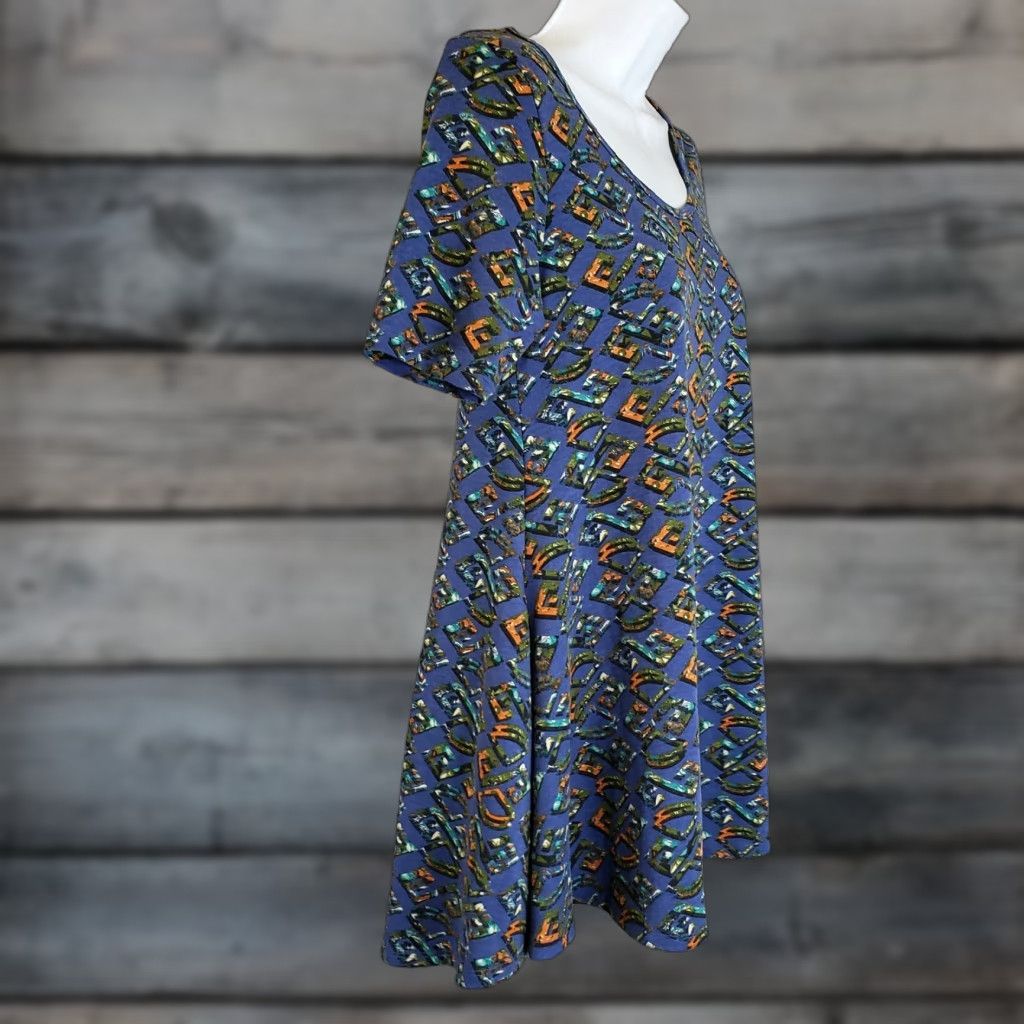 Vintage LuLaRoe Shirt Womens Perfect T 2XS Blue Green Short Sleeve Round Neck Casual 2XS Womens LuLaRoe Shirt 90s? Size 24" / US 00 / IT 34 - 1 Thumbnail