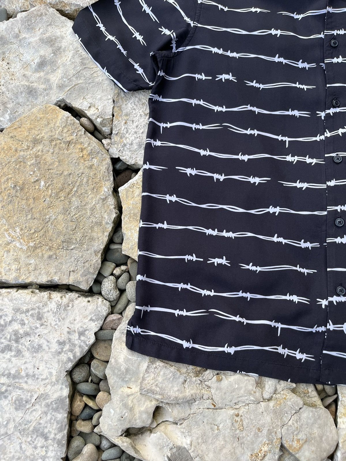 Vans Vans Vault shirt OG barbed wire pocket echidna full print Size US M / EU 48-50 / 2 - 5 Thumbnail