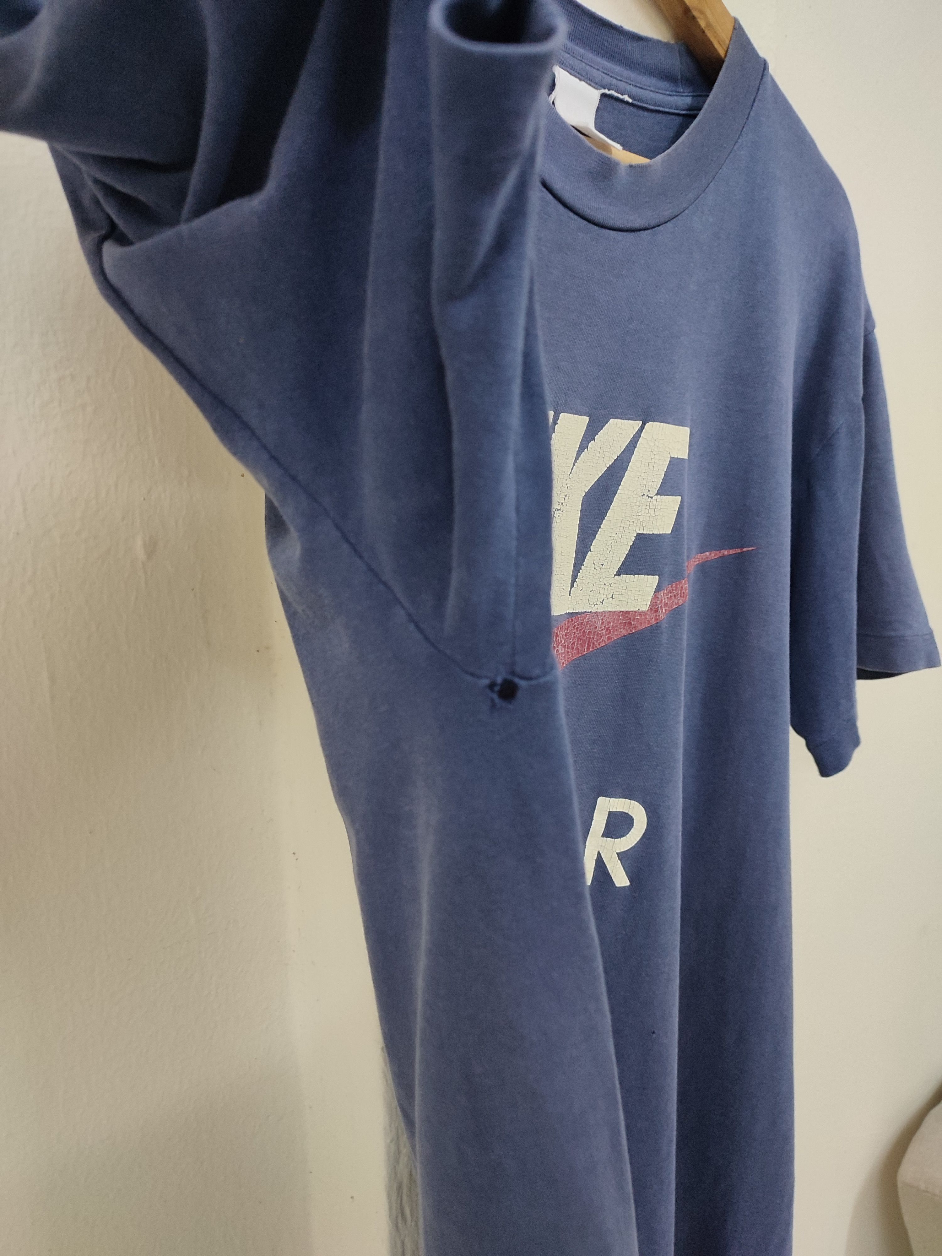 Nike 90s Nike Air Big Logo Single Stitch Tee Size US M / EU 48-50 / 2 - 9 Thumbnail