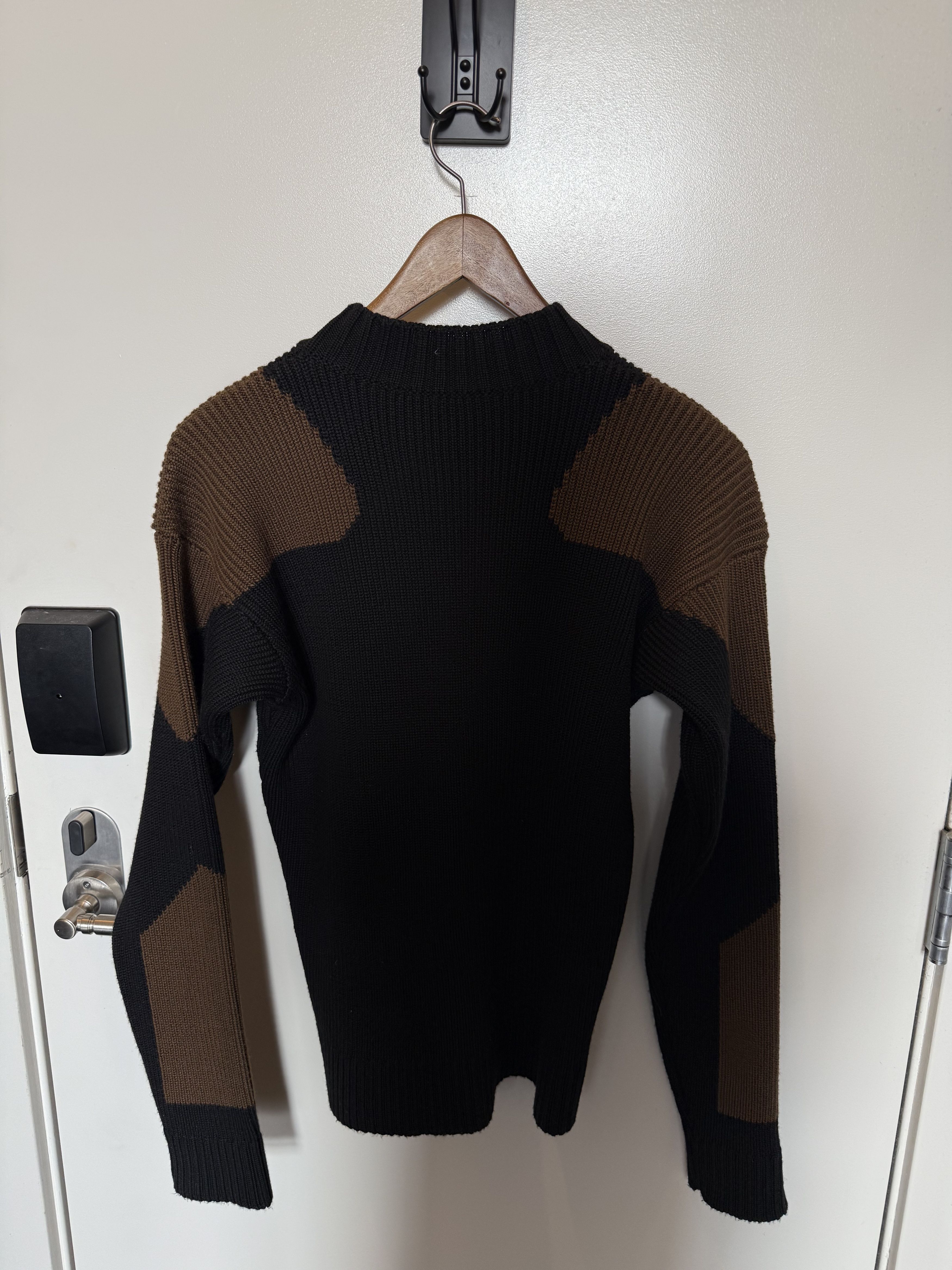 Jacquemus La Montagne 'La Maille Girò' Sweater (Black & Brown) Size US M / EU 48-50 / 2 - 3 Thumbnail